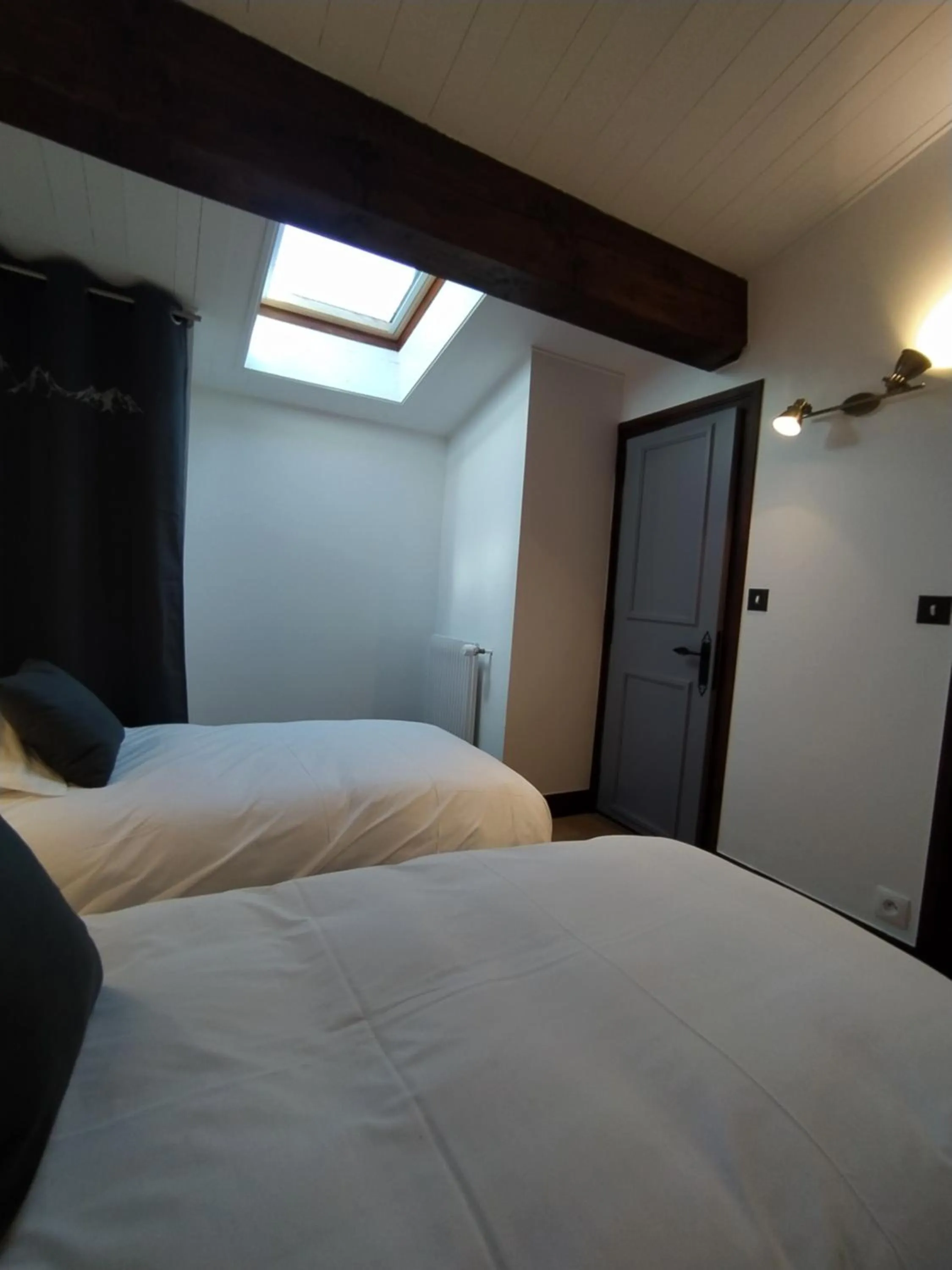 Bed in Chalet Appart'Hôtel l'Eau Vive