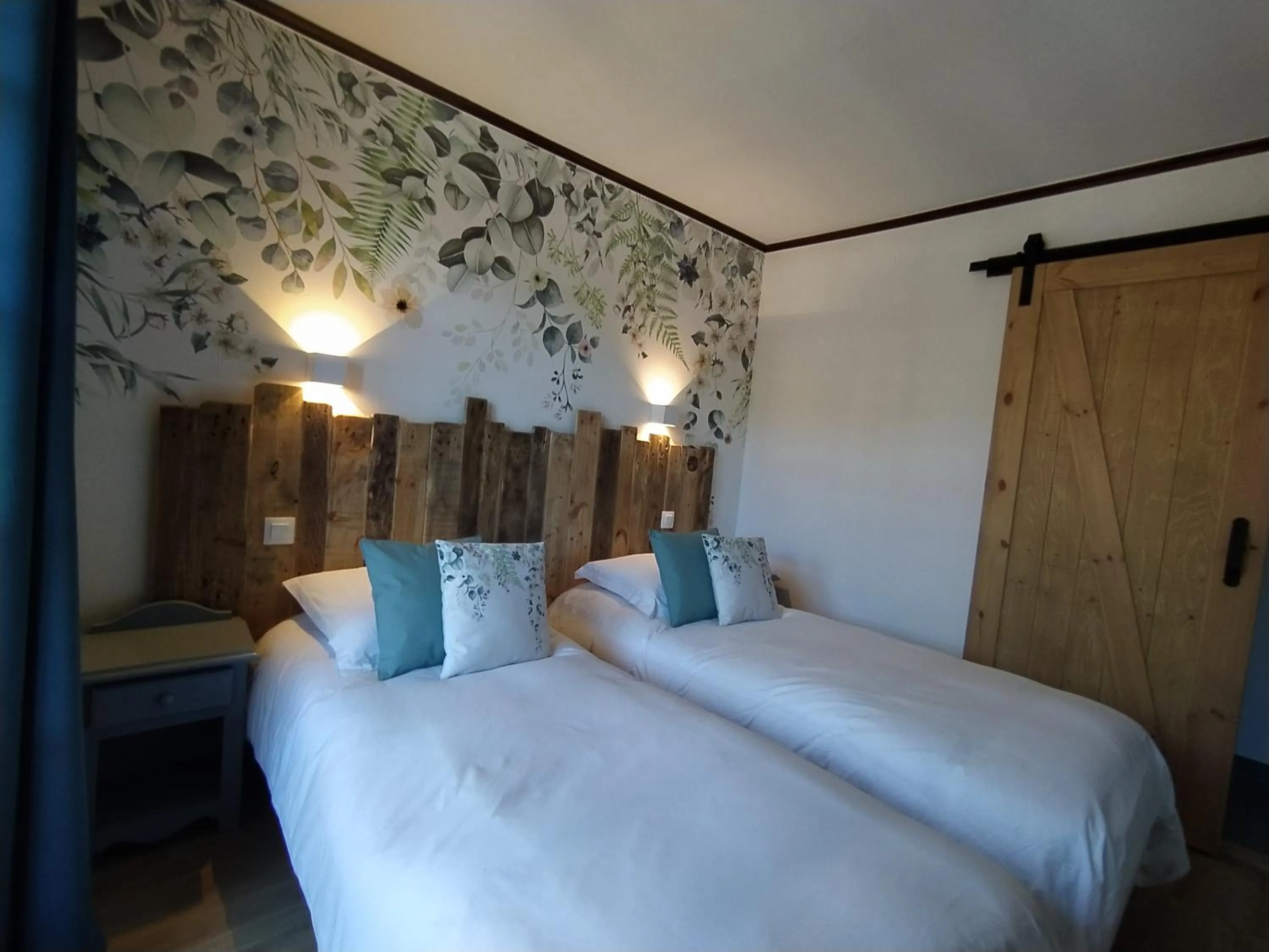 Bed in Chalet Appart'Hôtel l'Eau Vive