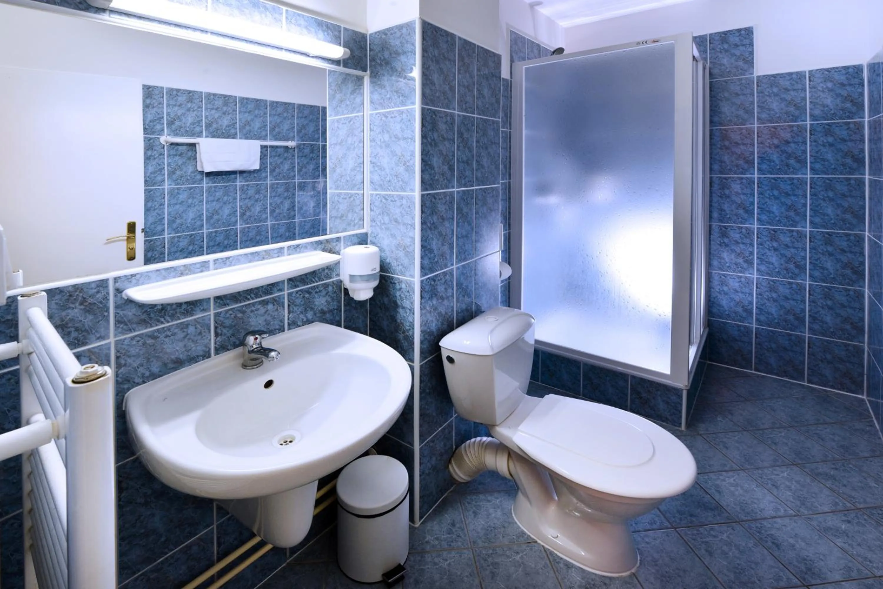 Bathroom in APLEND Hotel Lujza Major