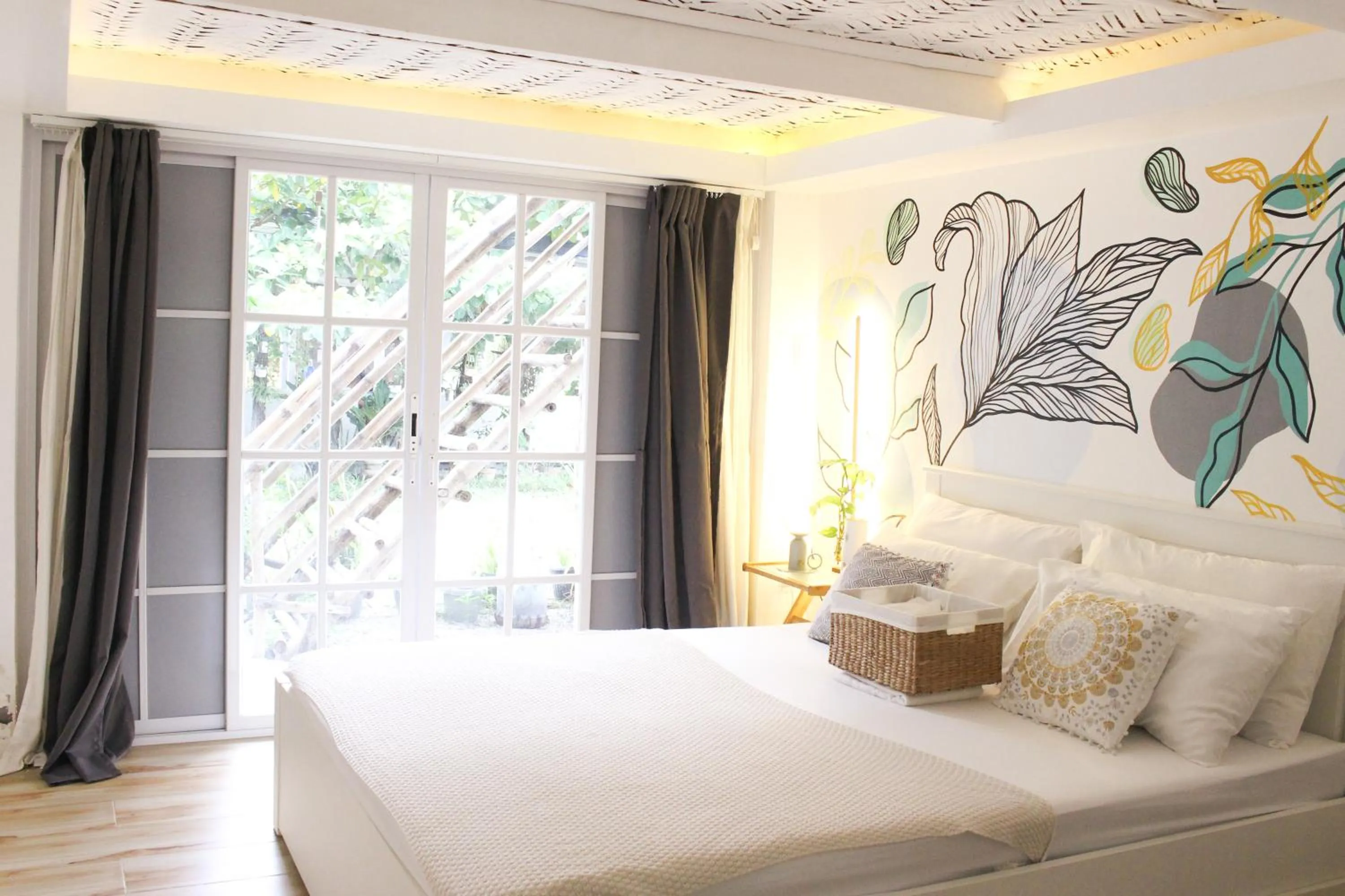 Bedroom, Bed in Urban Oasis Resort, Tarlac