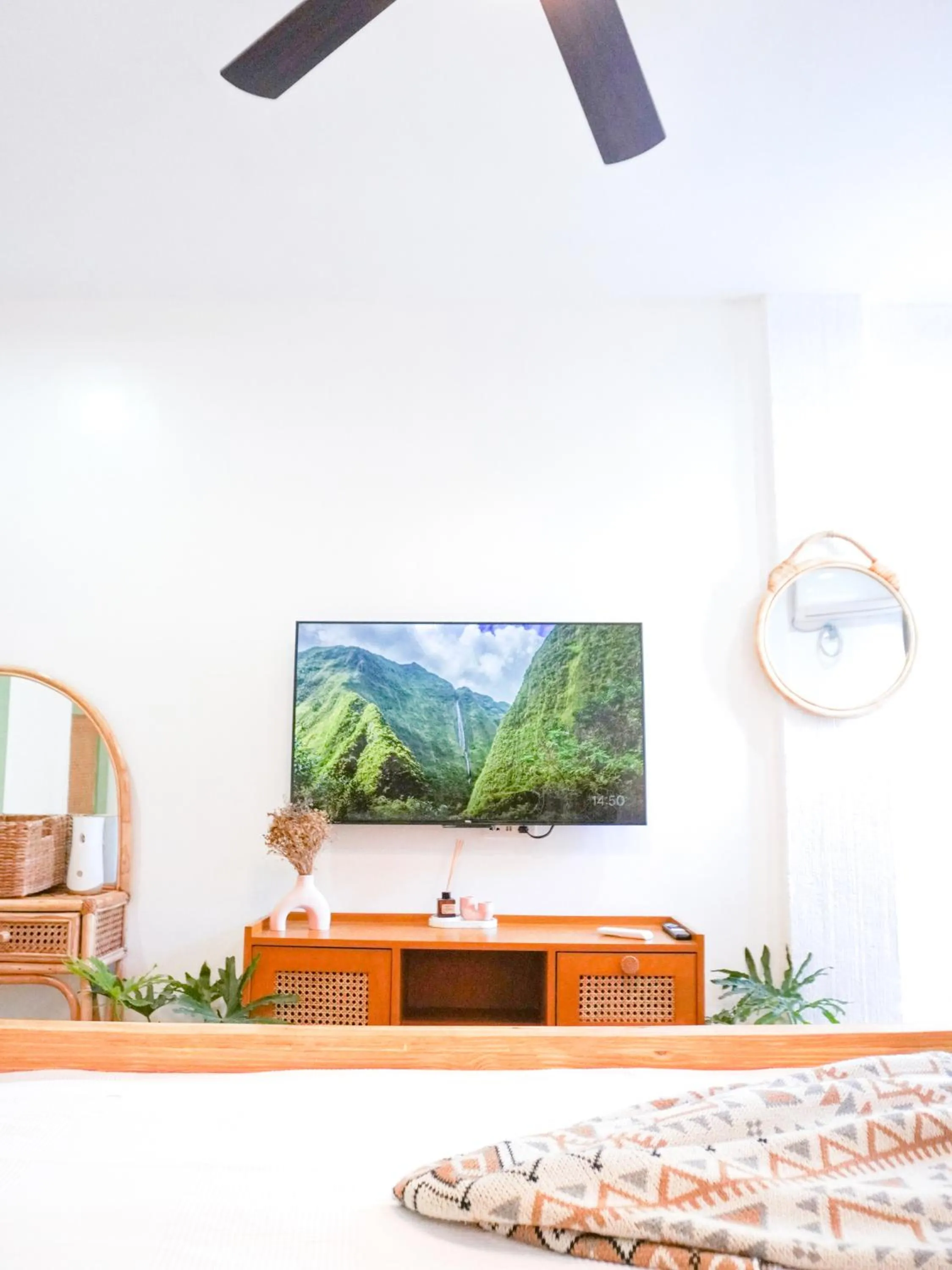 TV and multimedia in Urban Oasis Resort, Tarlac