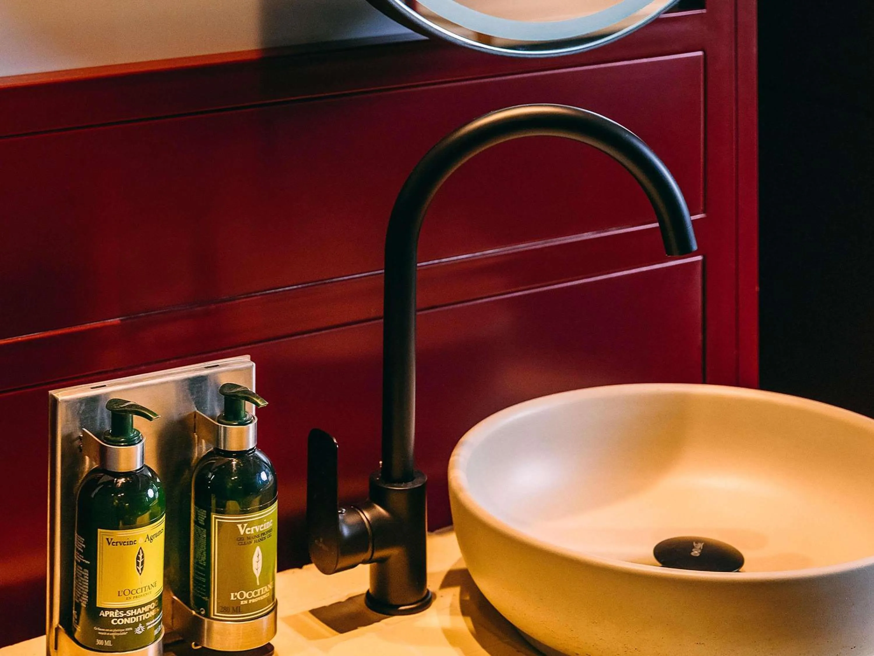 Bedroom in Tribe Medellín