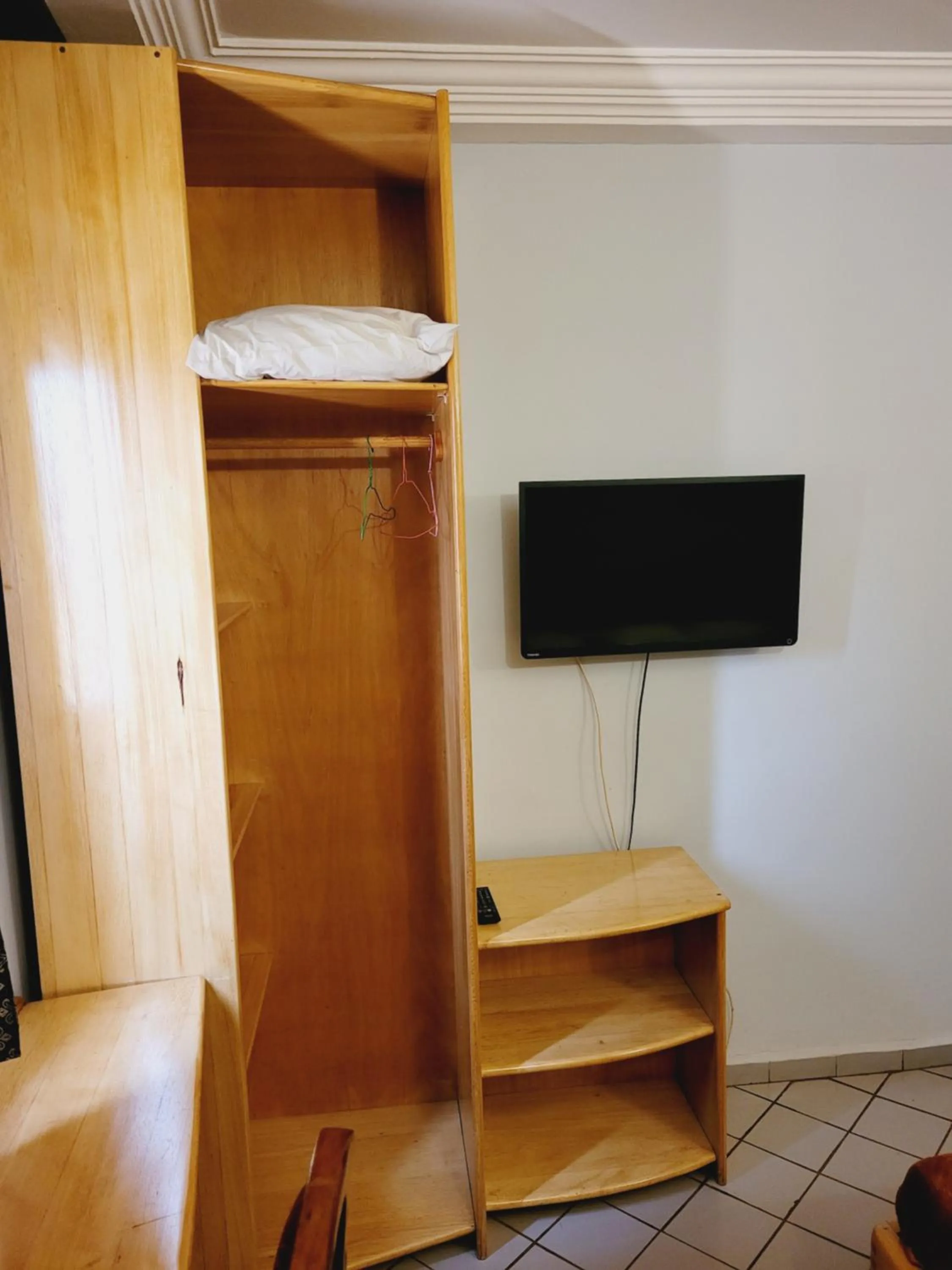 TV and multimedia in Hôtel Altitel