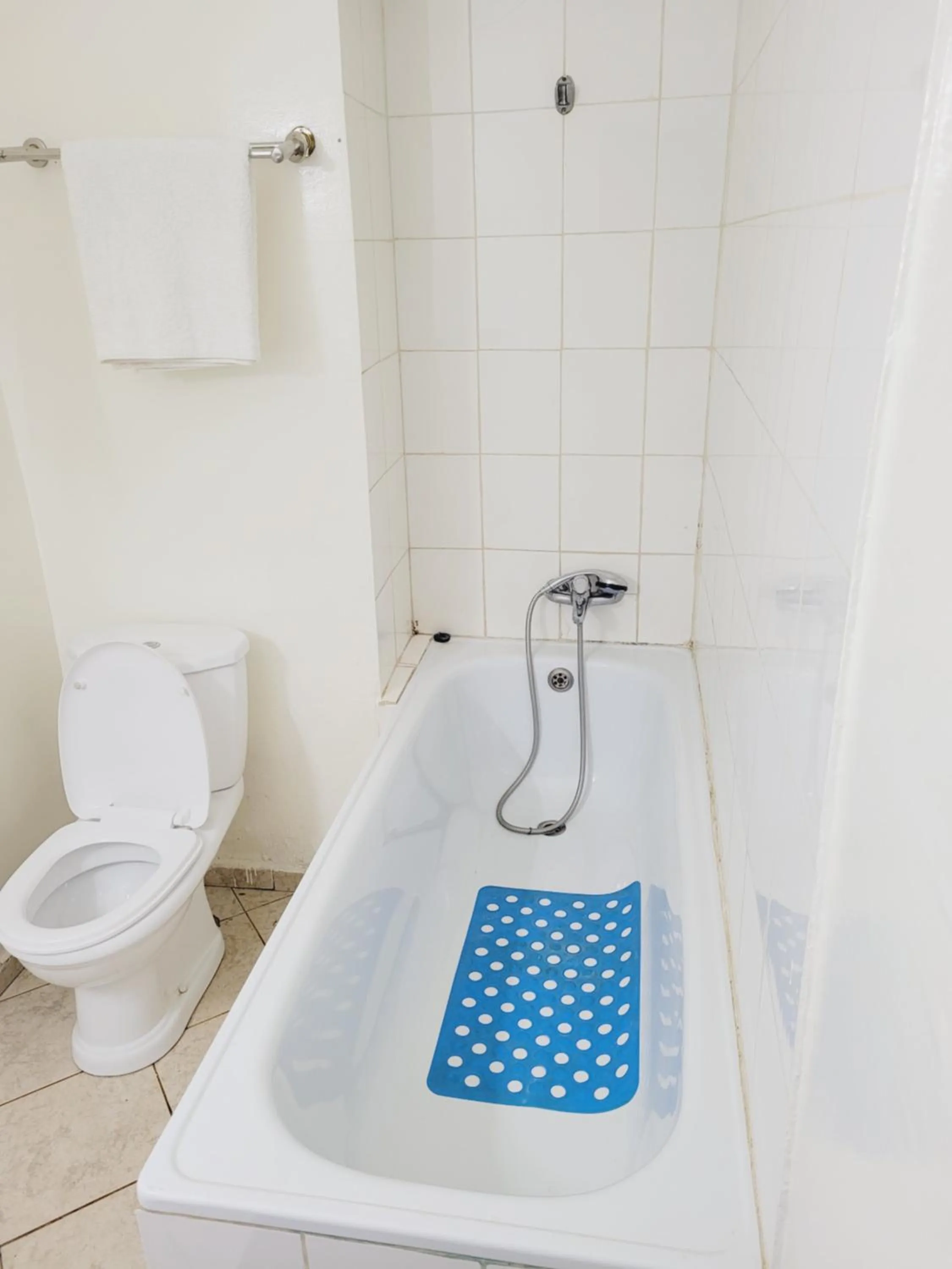 Bathroom in Hôtel Altitel