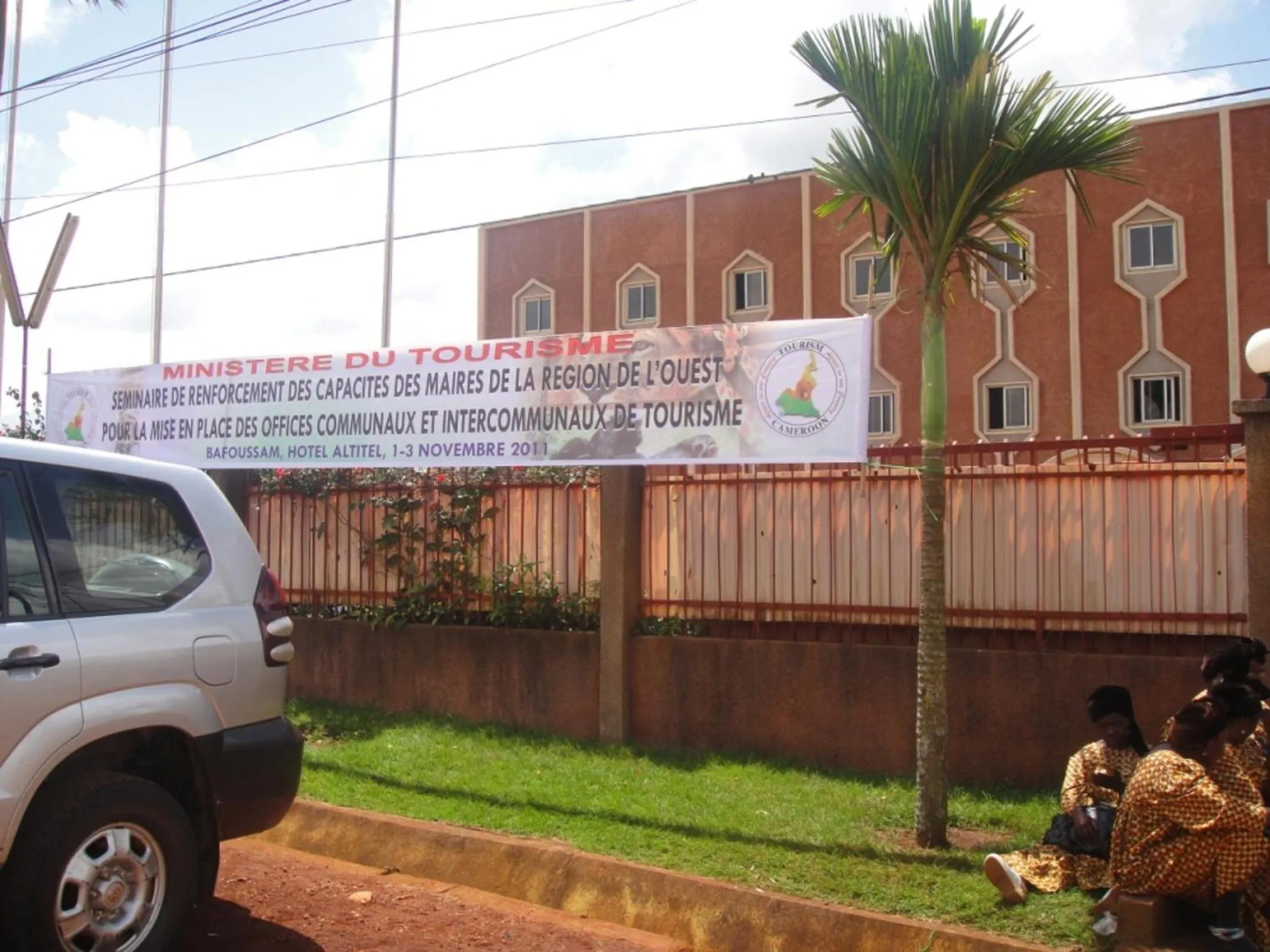 Facade/entrance in Hôtel Altitel