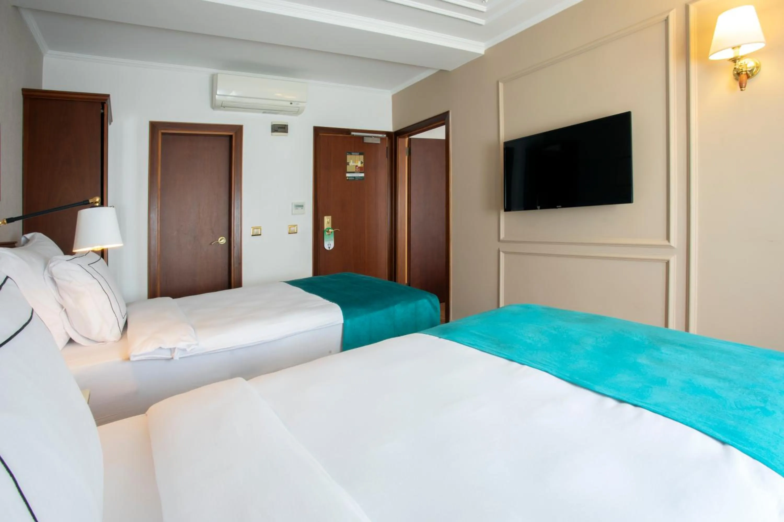 Bedroom, Bed in Orient Express & Spa by Orka Hotels