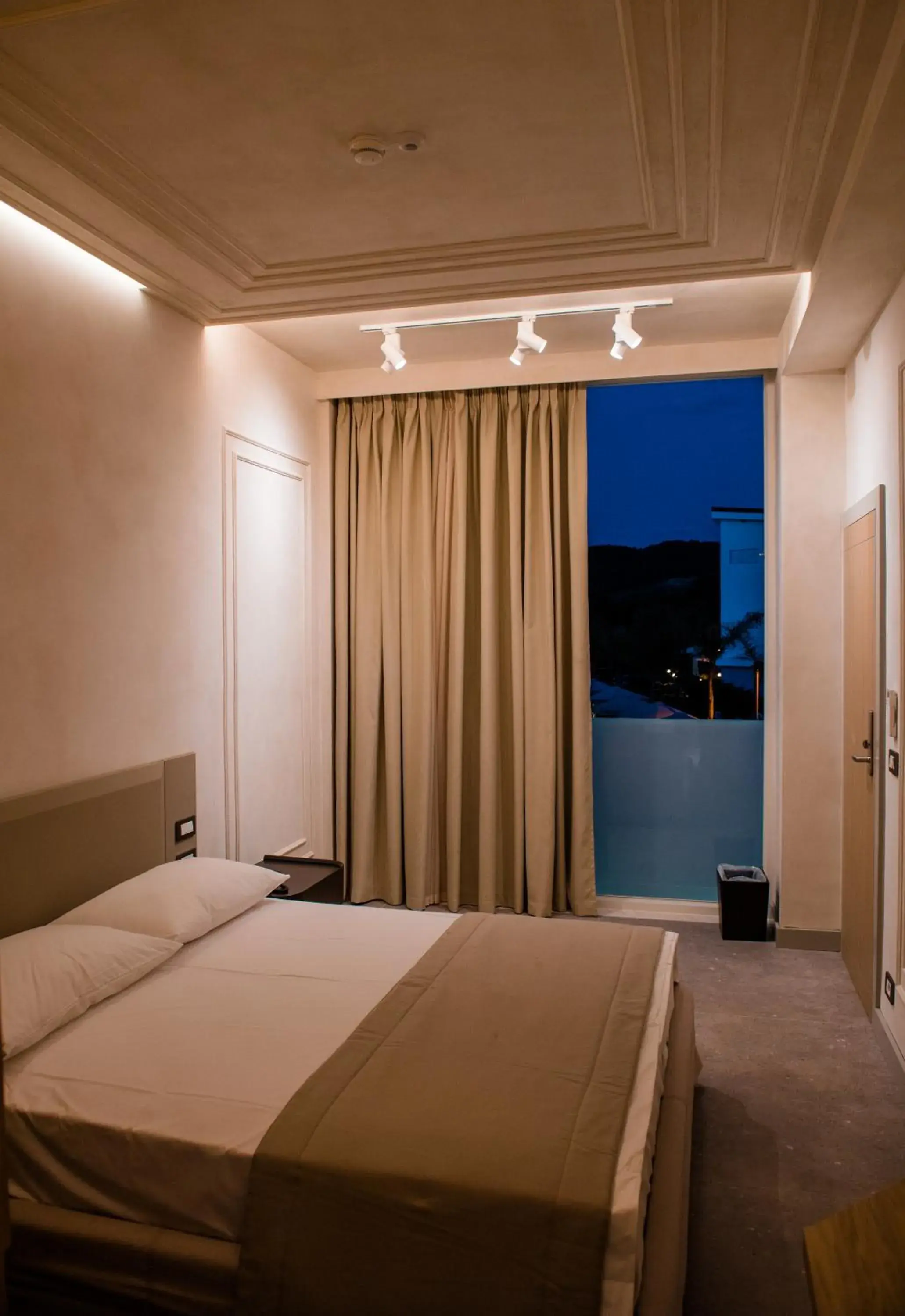 Double Room with Pool View in Elite Bay Hotel Lalez Durres Double Room with Pool View in Elite Bay Hotel Lalez Durres