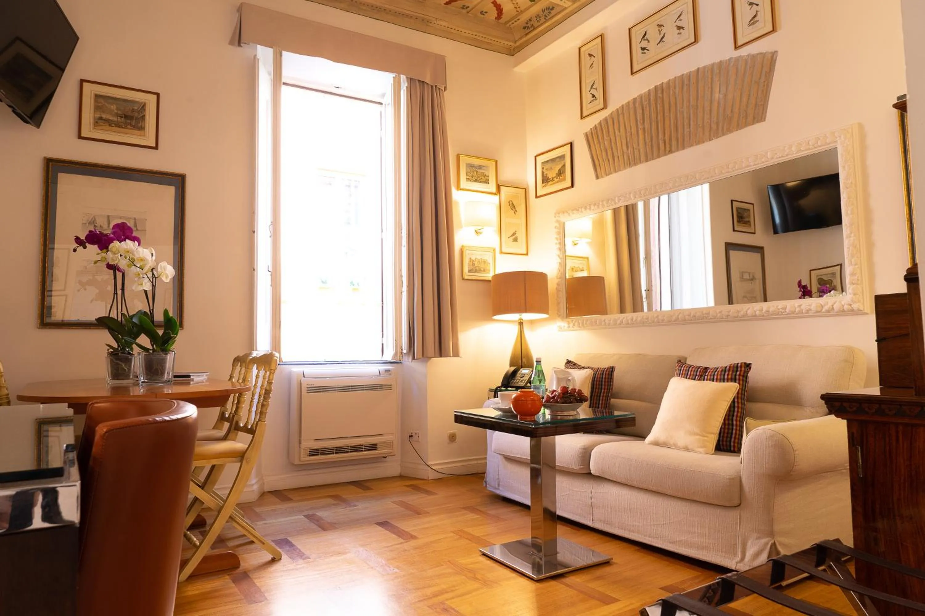 Living room in Babuino 79