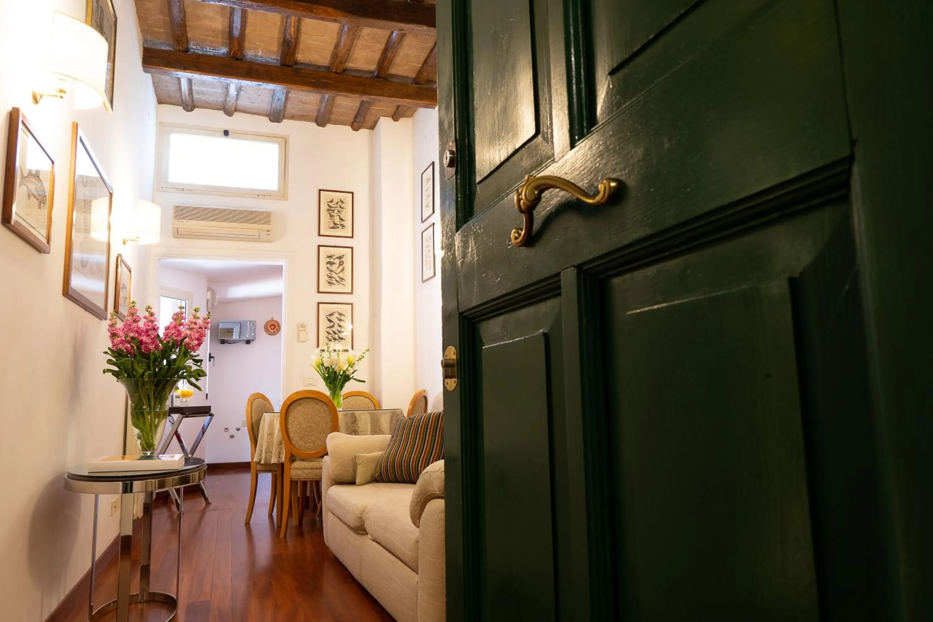 Living room in Babuino 79