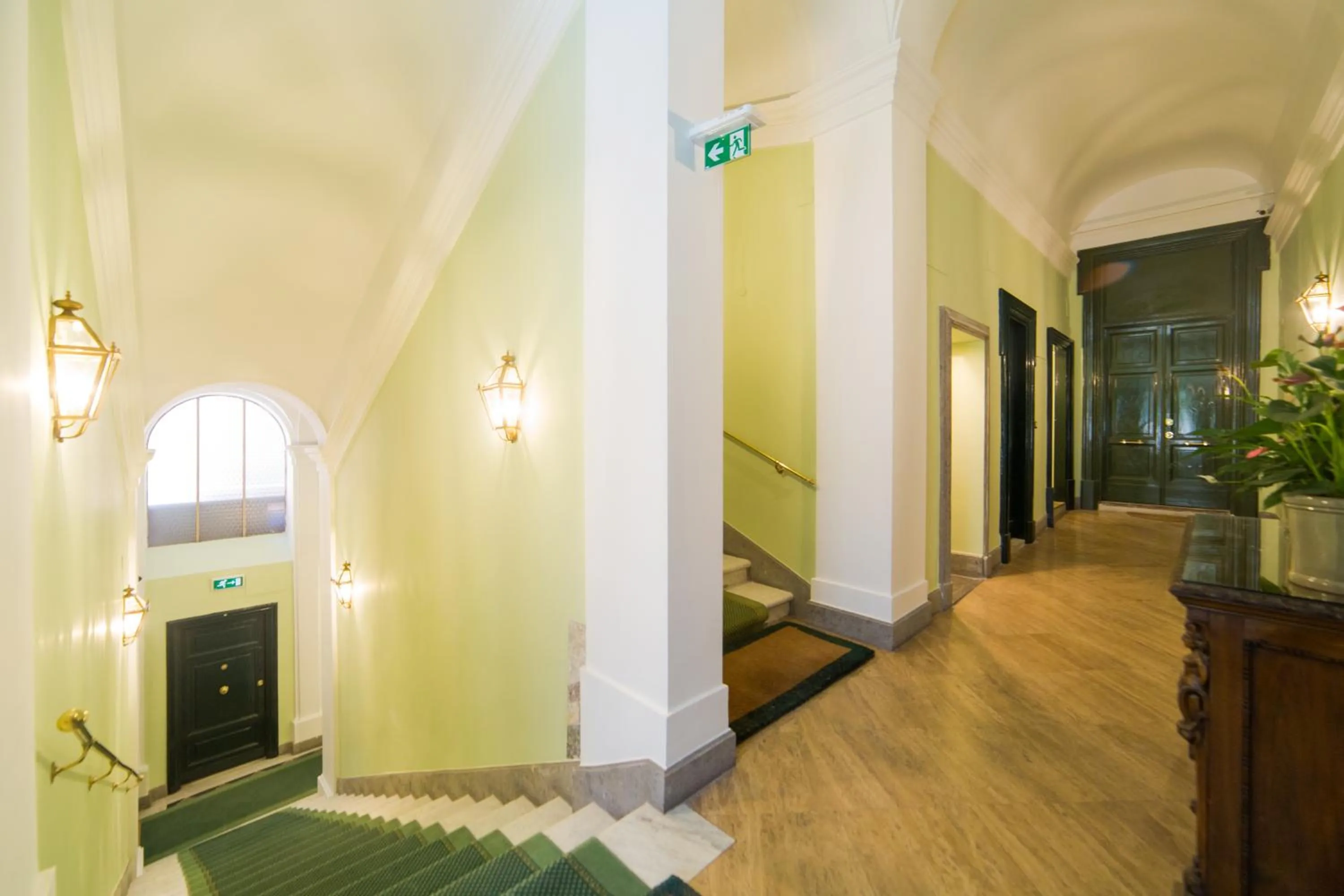 View (from property/room) in Babuino 79