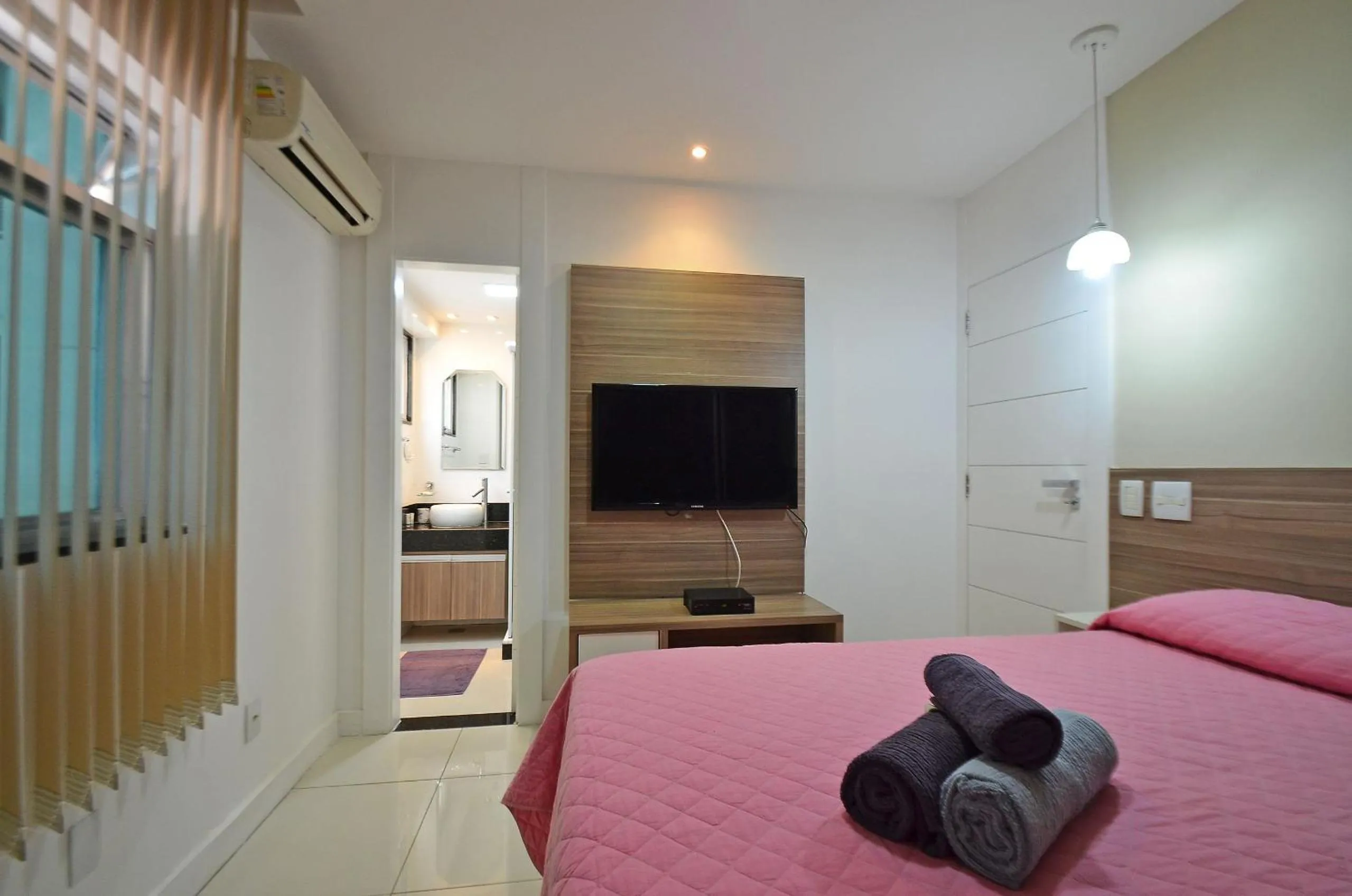 Bedroom, Bed in Line Rio - Copacabana 3Qts ao Lado da praia