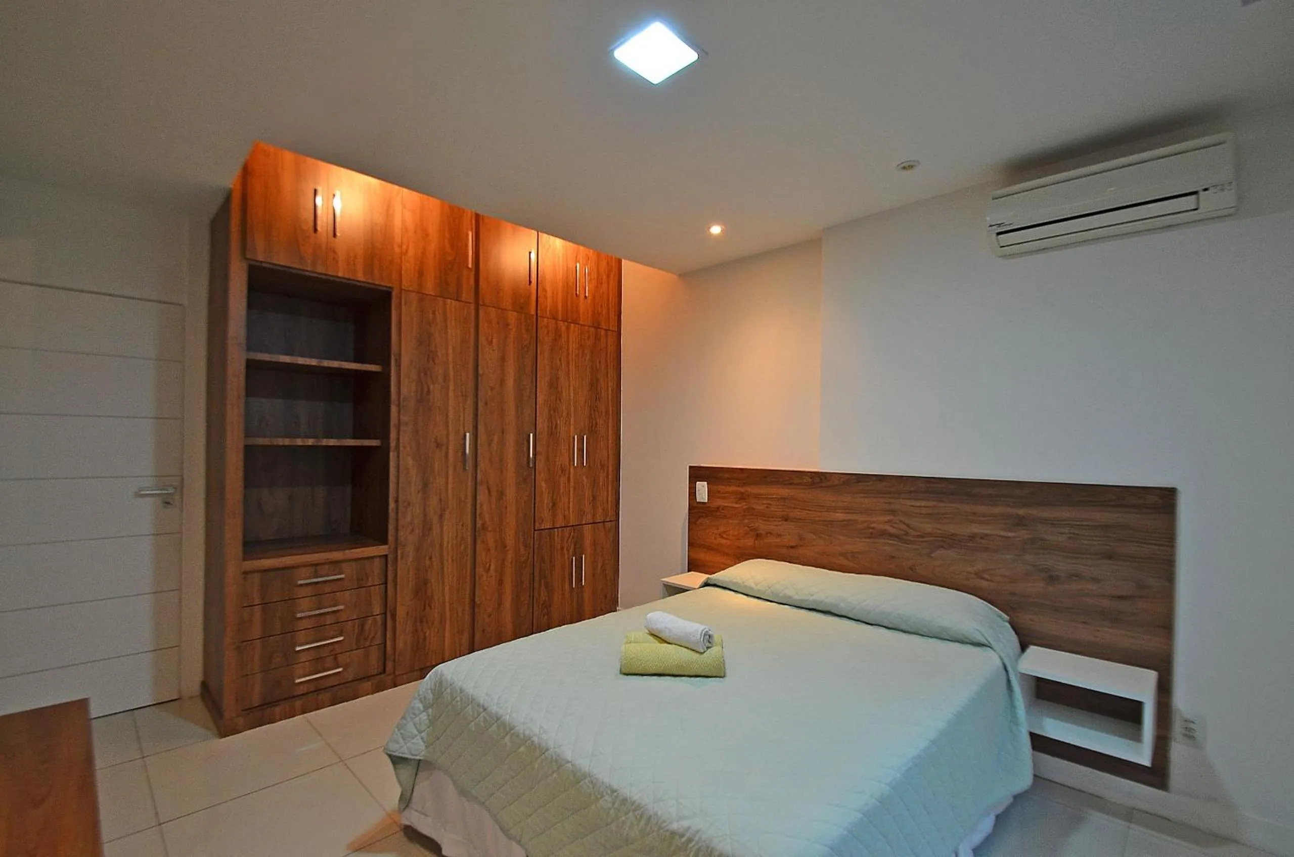 Bedroom, Bed in Line Rio - Copacabana 3Qts ao Lado da praia