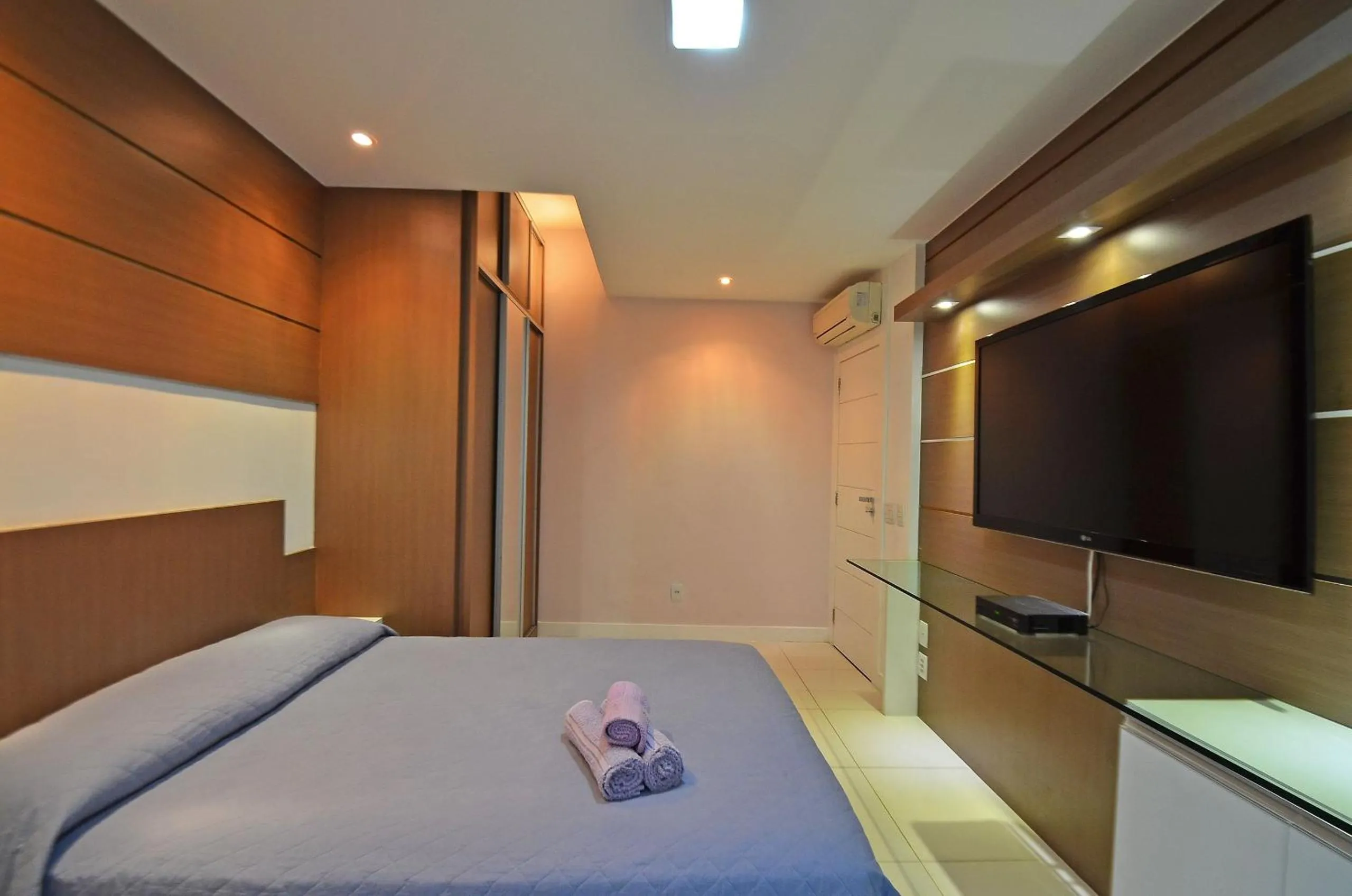 Bedroom, Bed in Line Rio - Copacabana 3Qts ao Lado da praia