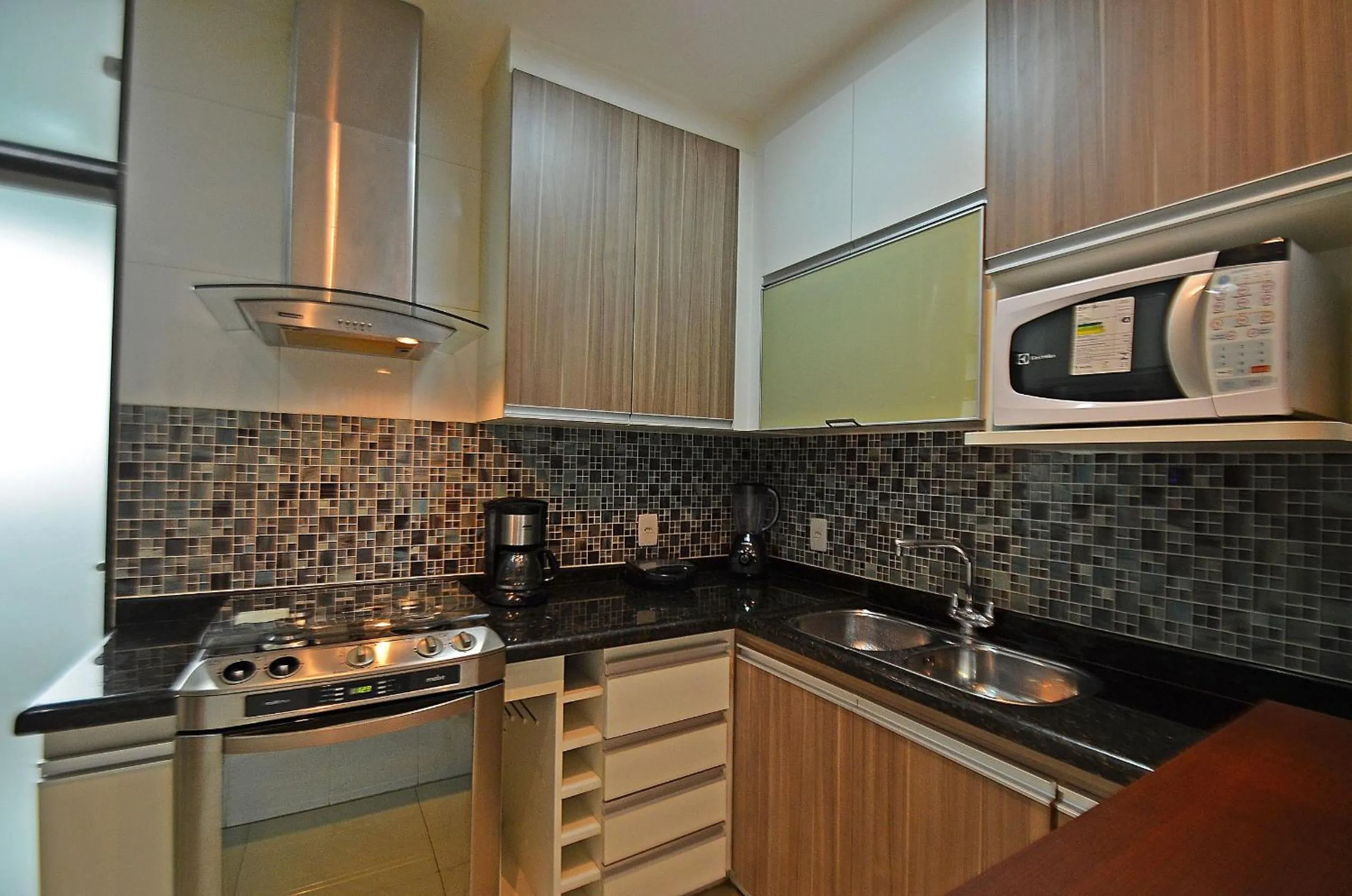 Kitchen or kitchenette in Line Rio - Copacabana 3Qts ao Lado da praia