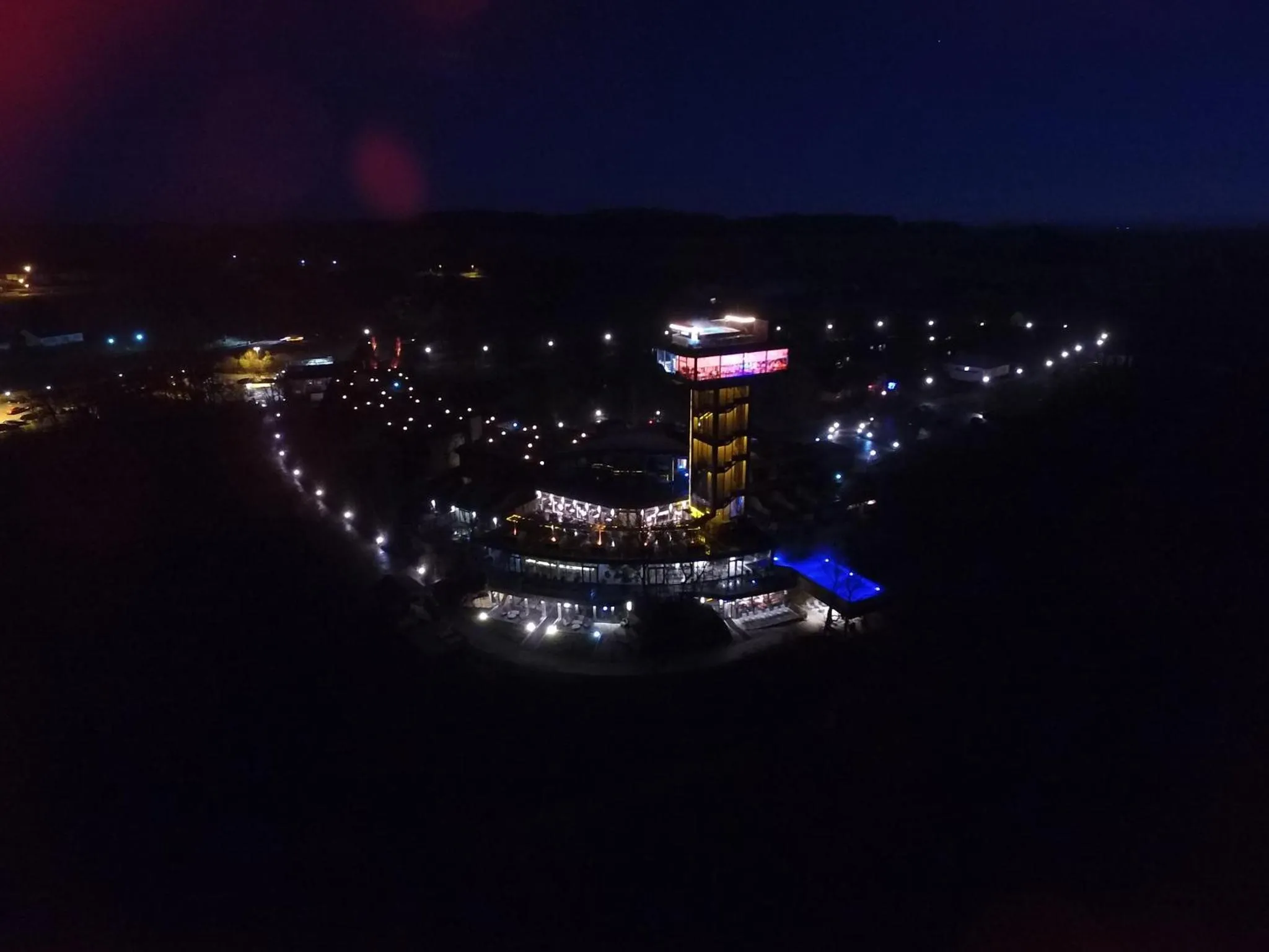 Night in Mawell Resort