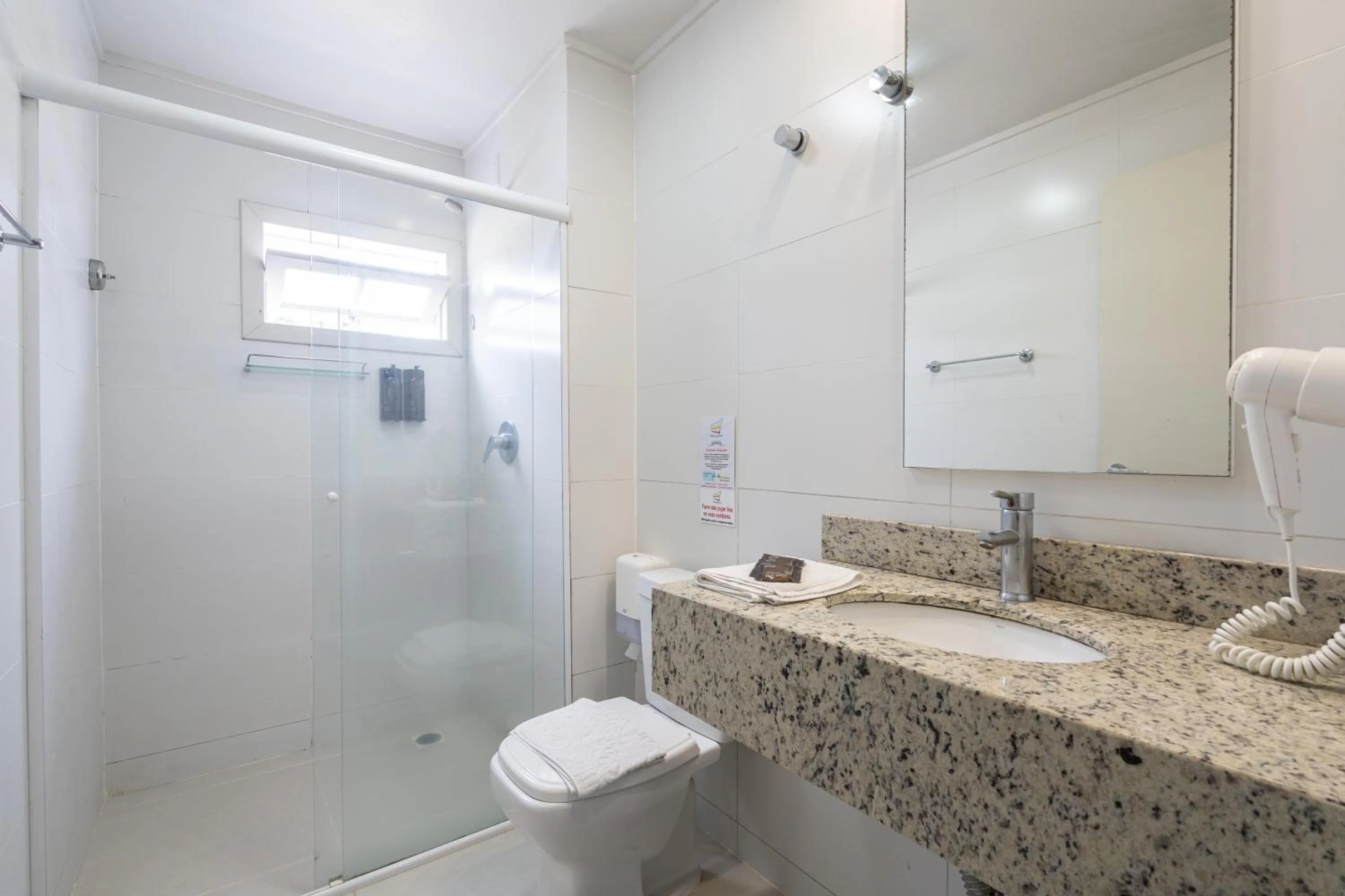 Shower in Pousada Quinta da Baleeira