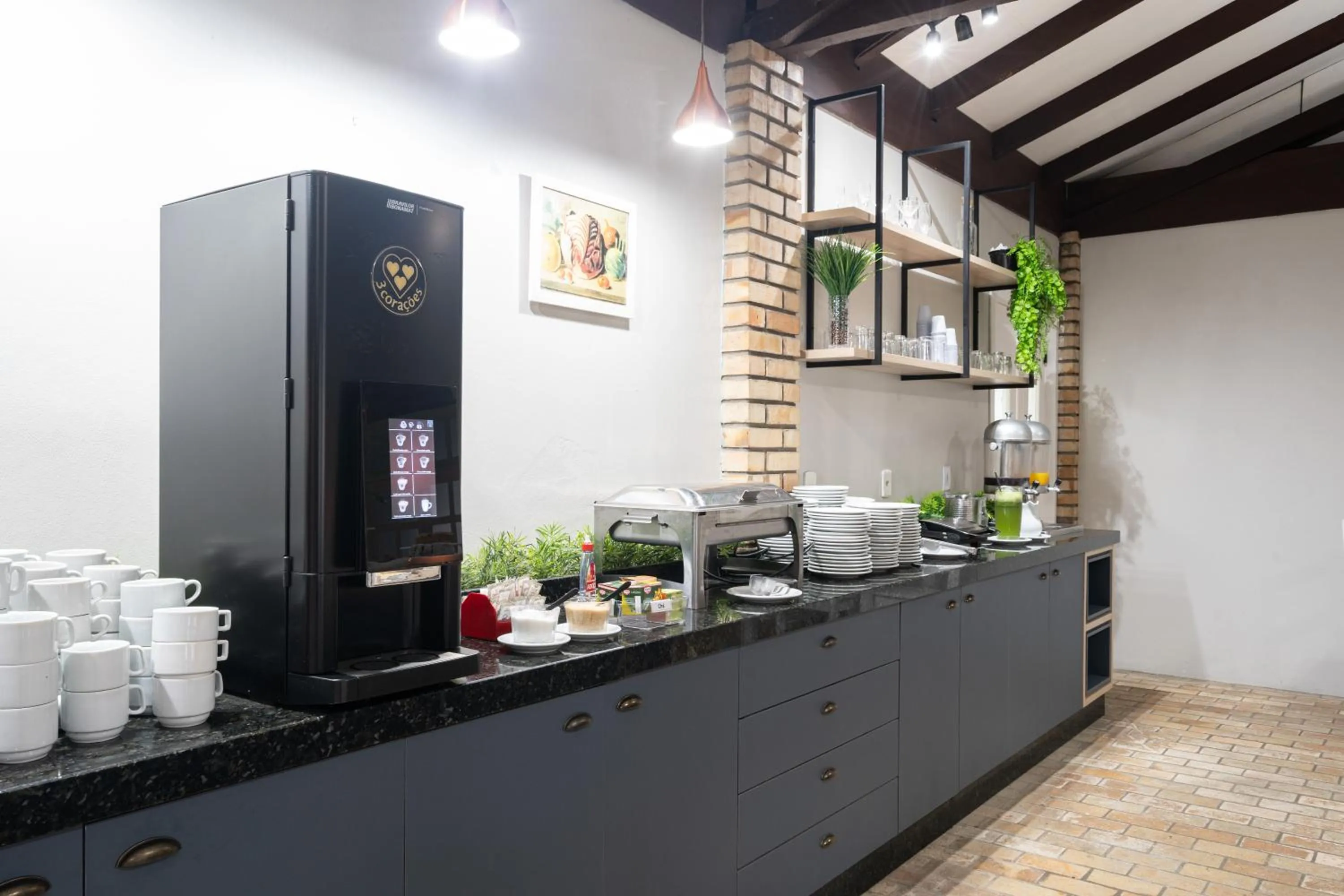 Coffee/tea facilities in Pousada Quinta da Baleeira