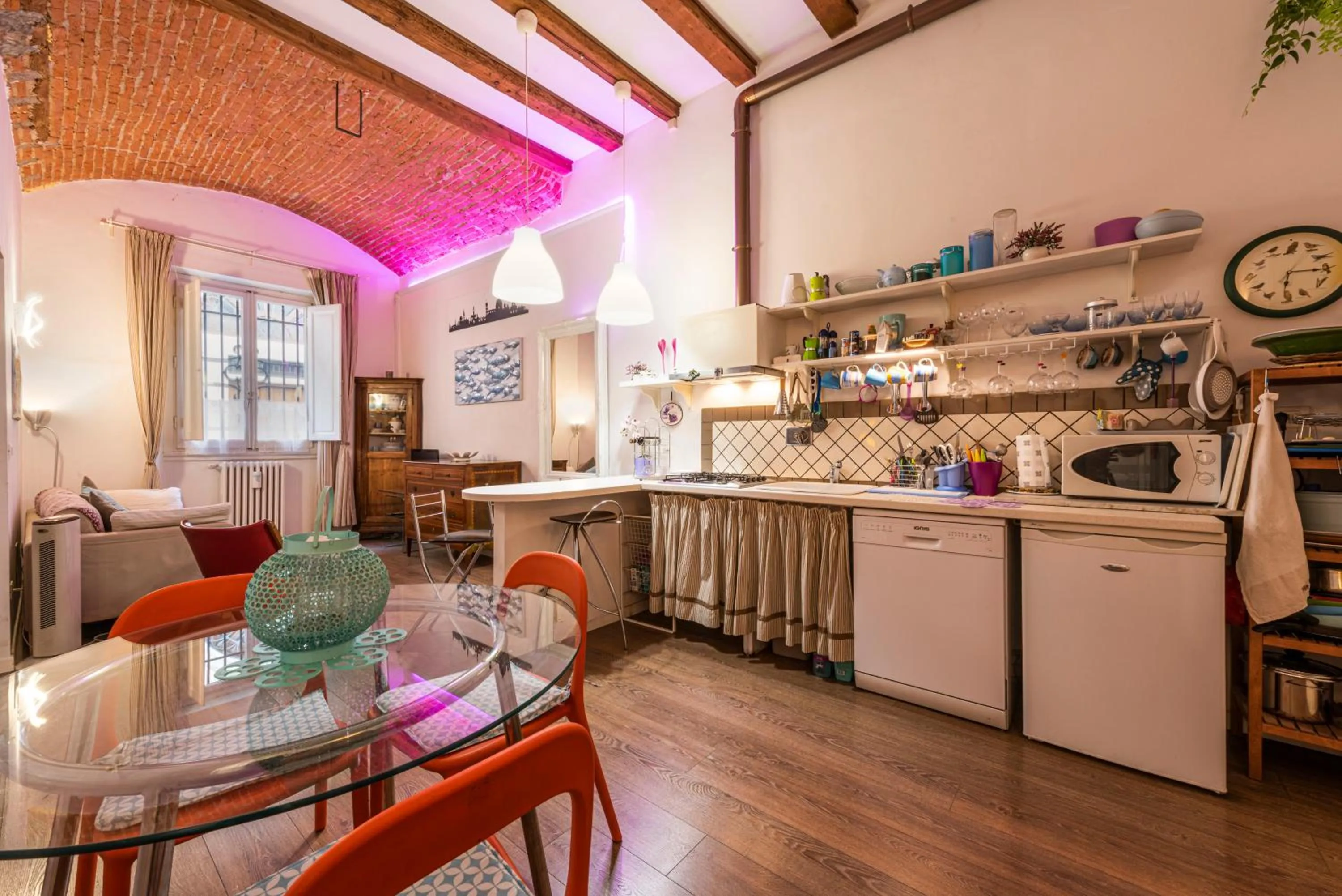 Kitchen or kitchenette in Florence Hideaway by Mmega