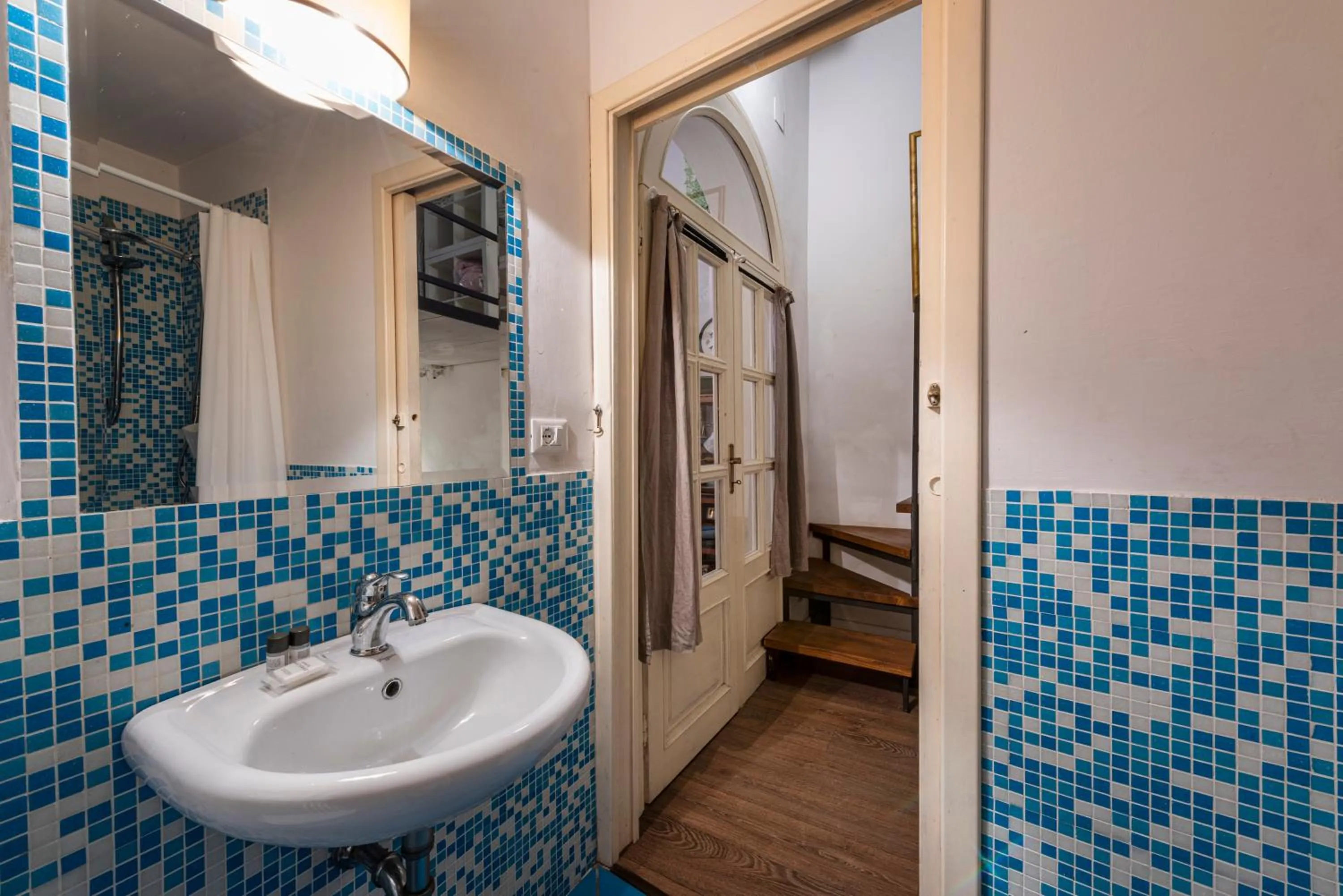 Bathroom in Florence Hideaway by Mmega