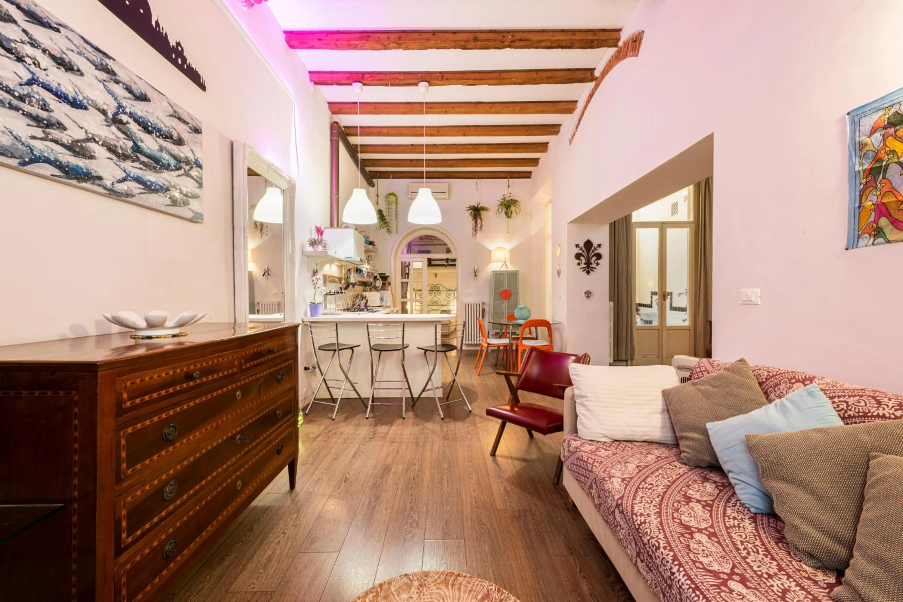 Living room in Florence Hideaway by Mmega