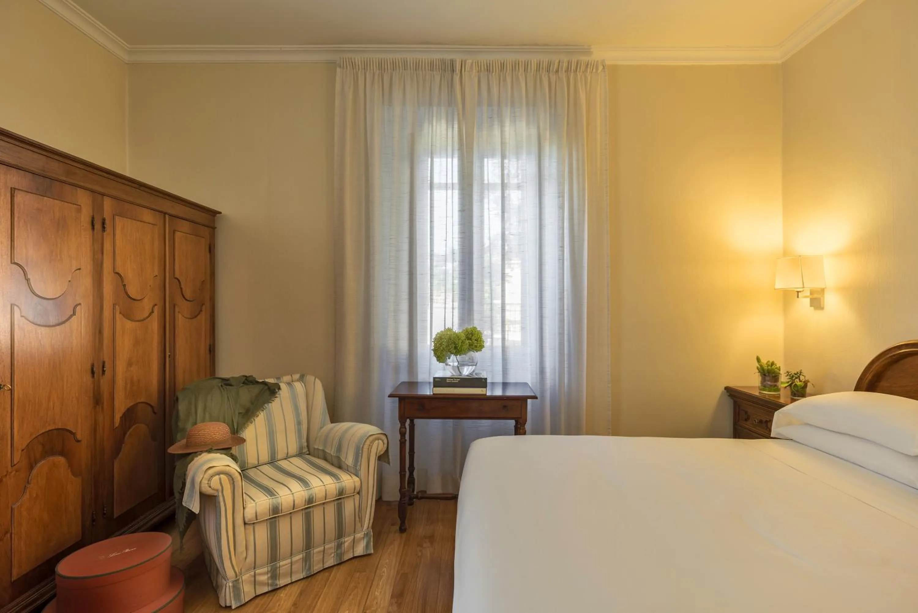 Bed in Albergo La Pace