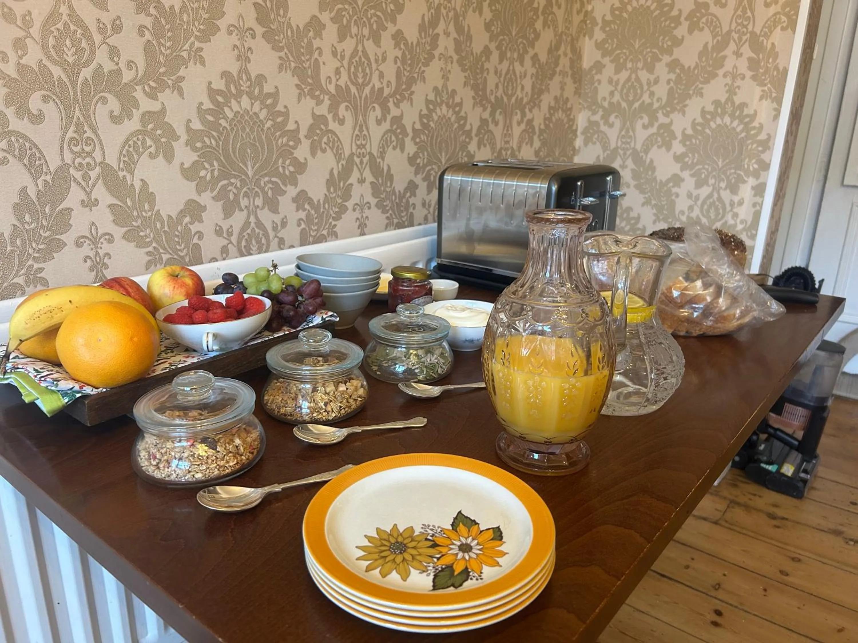 Restaurant/places to eat in Callander Meadows