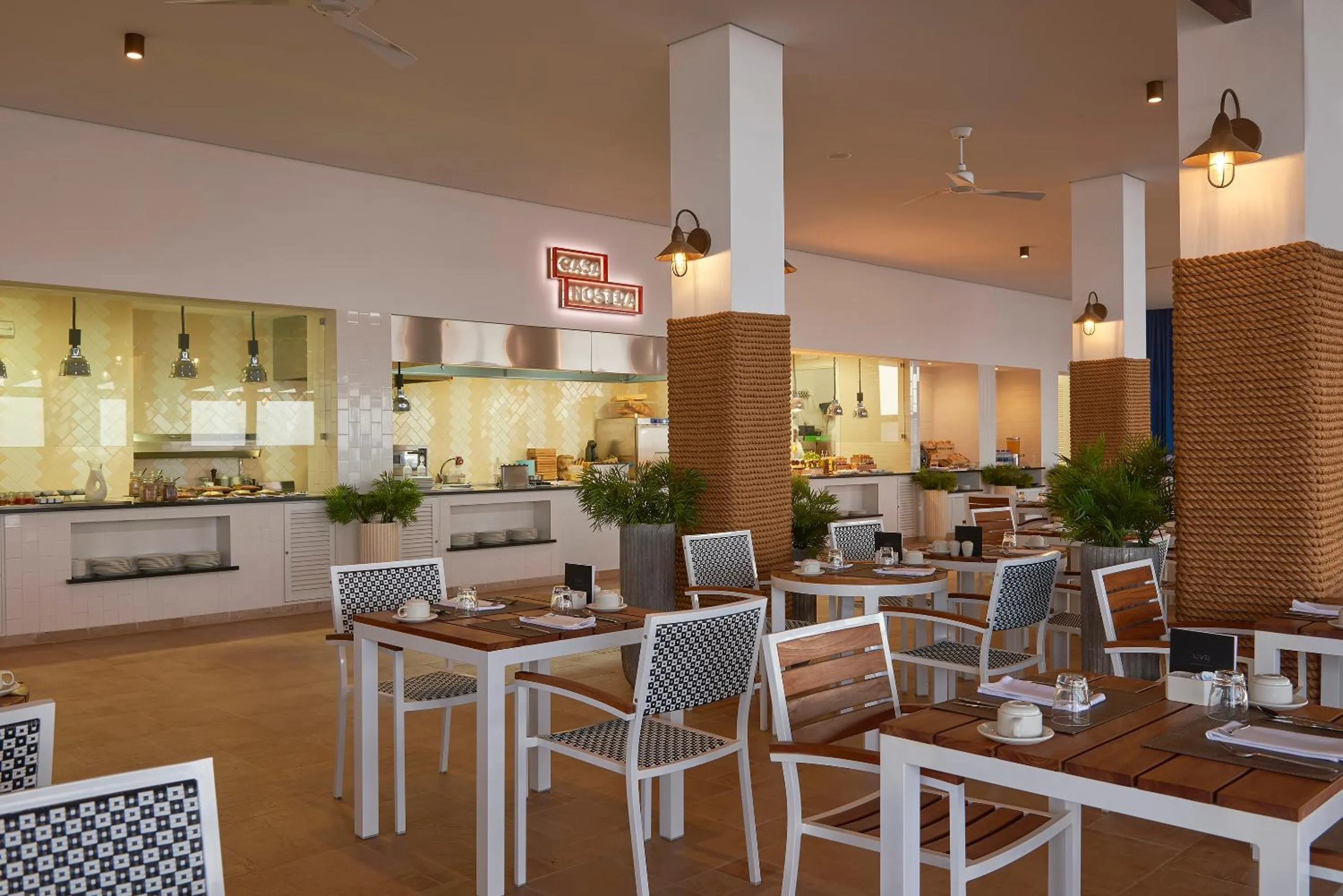 Restaurant/places to eat in Melia Llana Beach Resort & Spa - Adults Only - All Inclusive