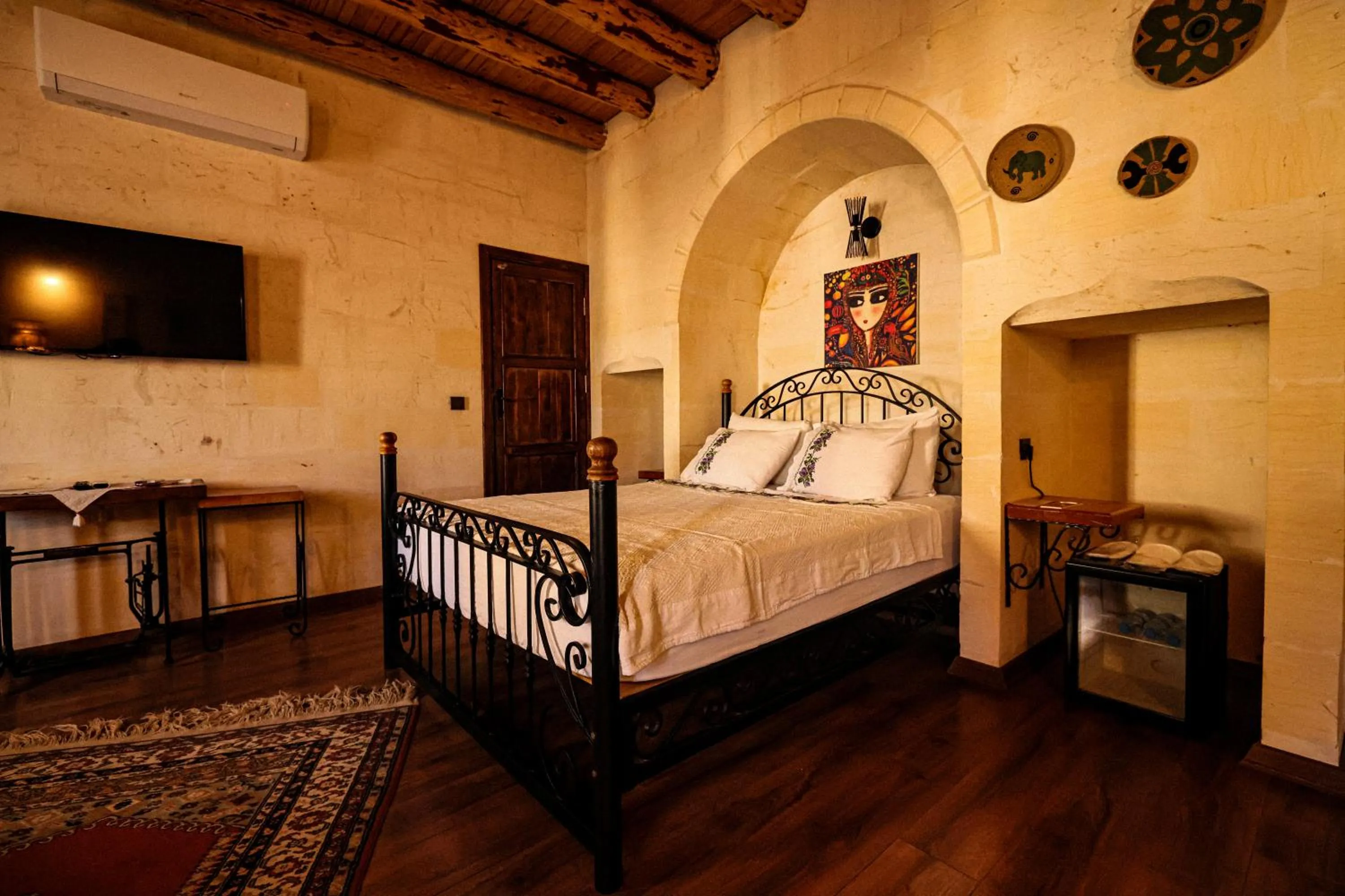 Bed in ASTARTE HOTEL