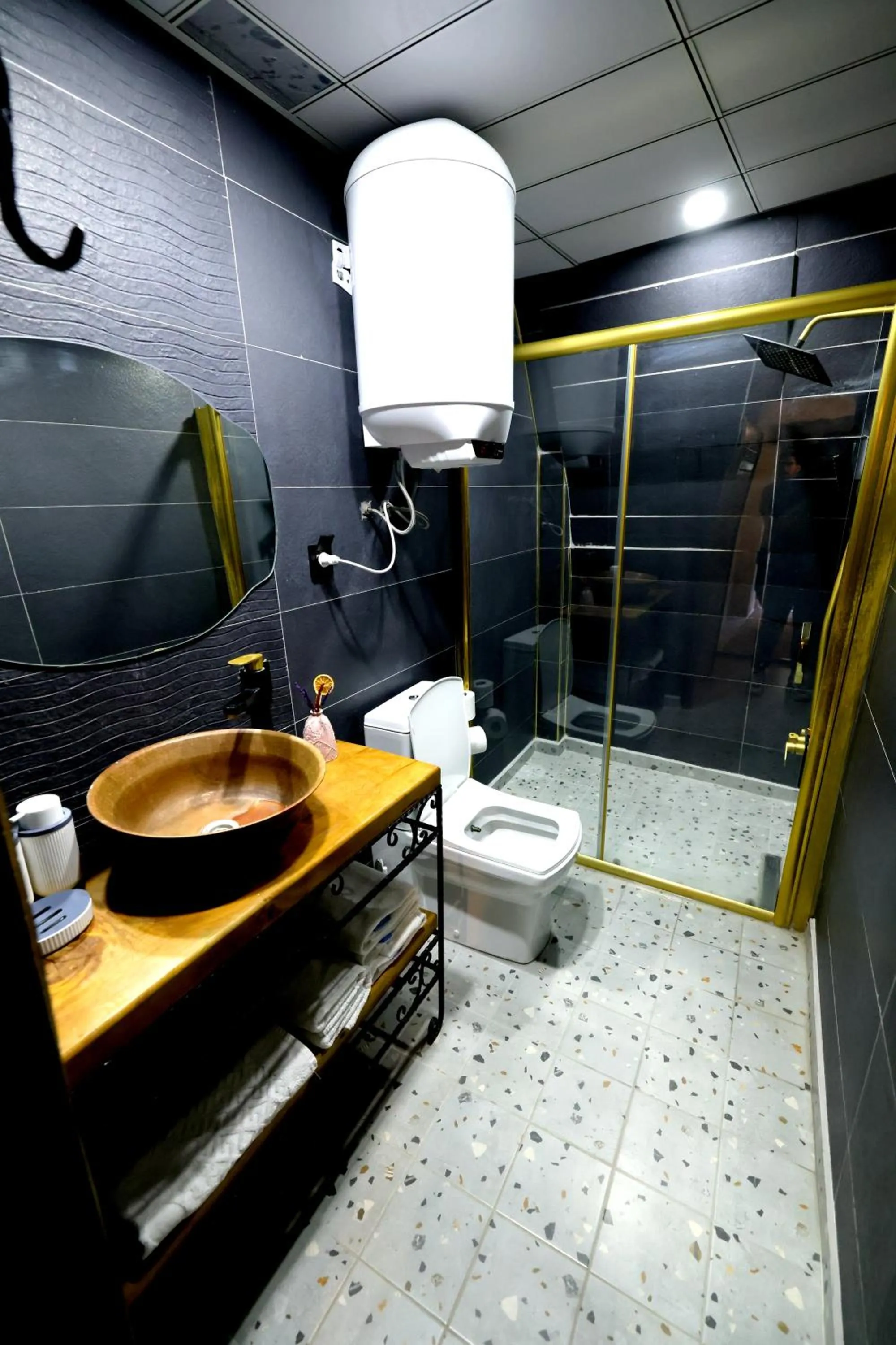 Shower in ASTARTE HOTEL