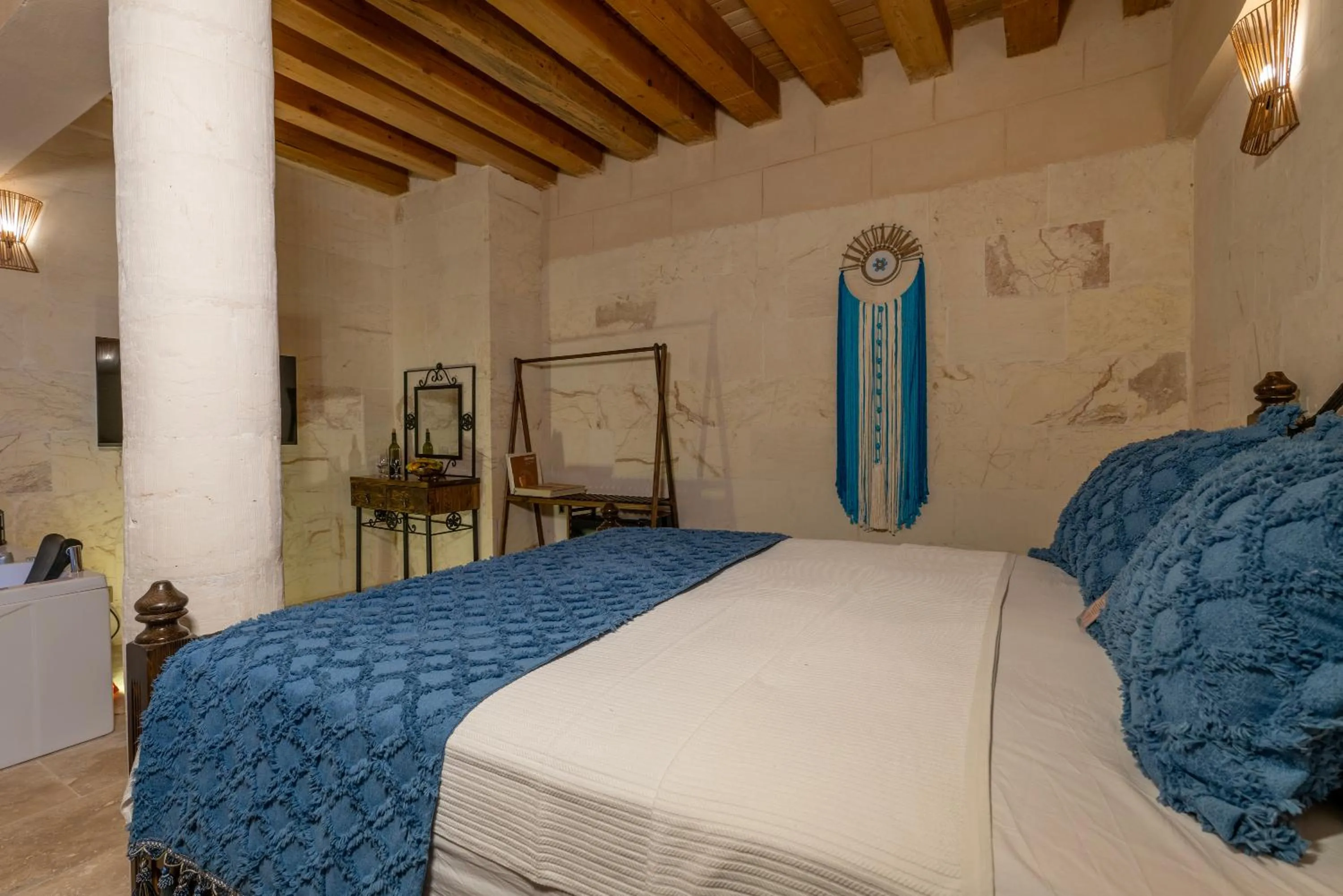 Bed in ASTARTE HOTEL