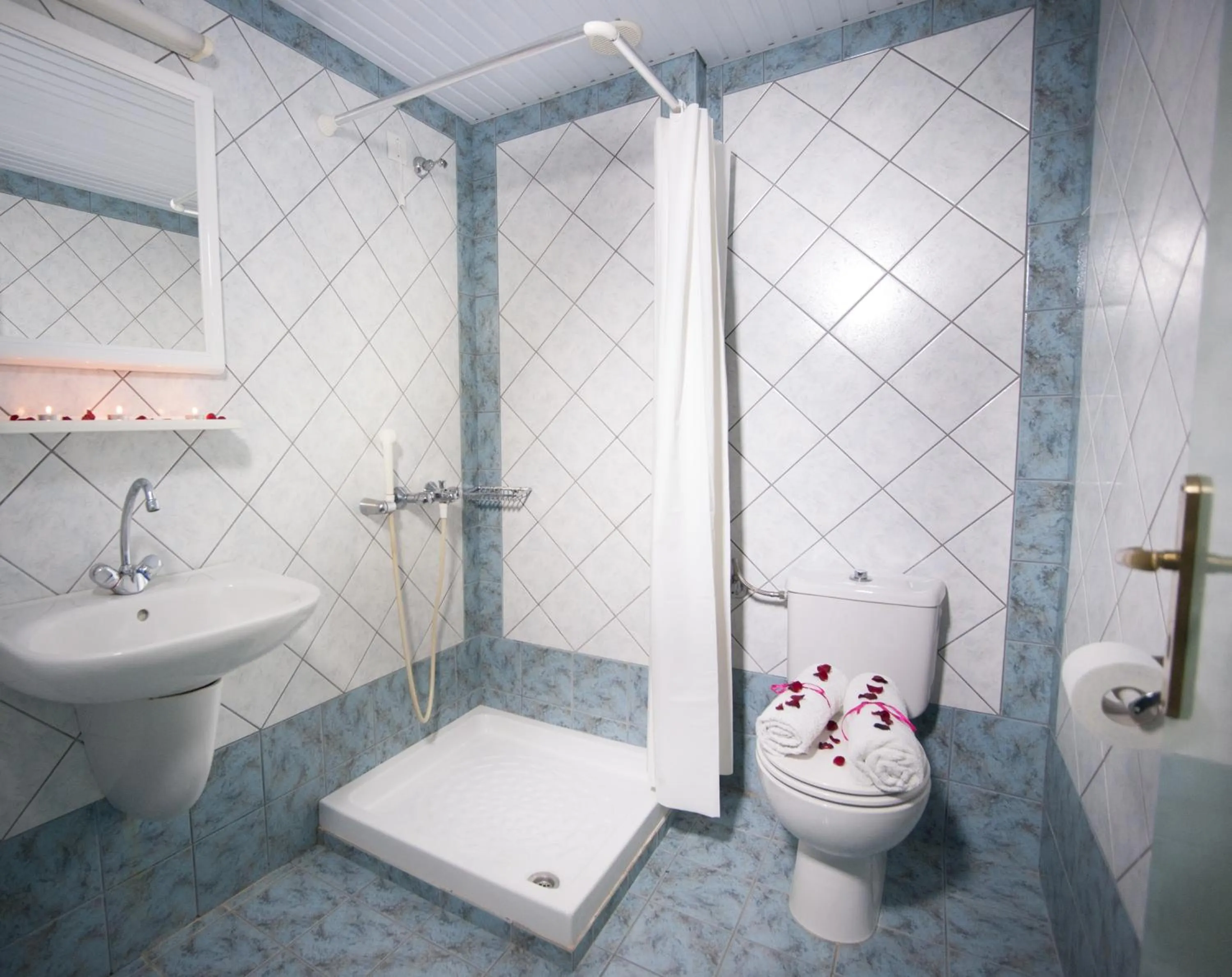 Bathroom in Theoni Apartments