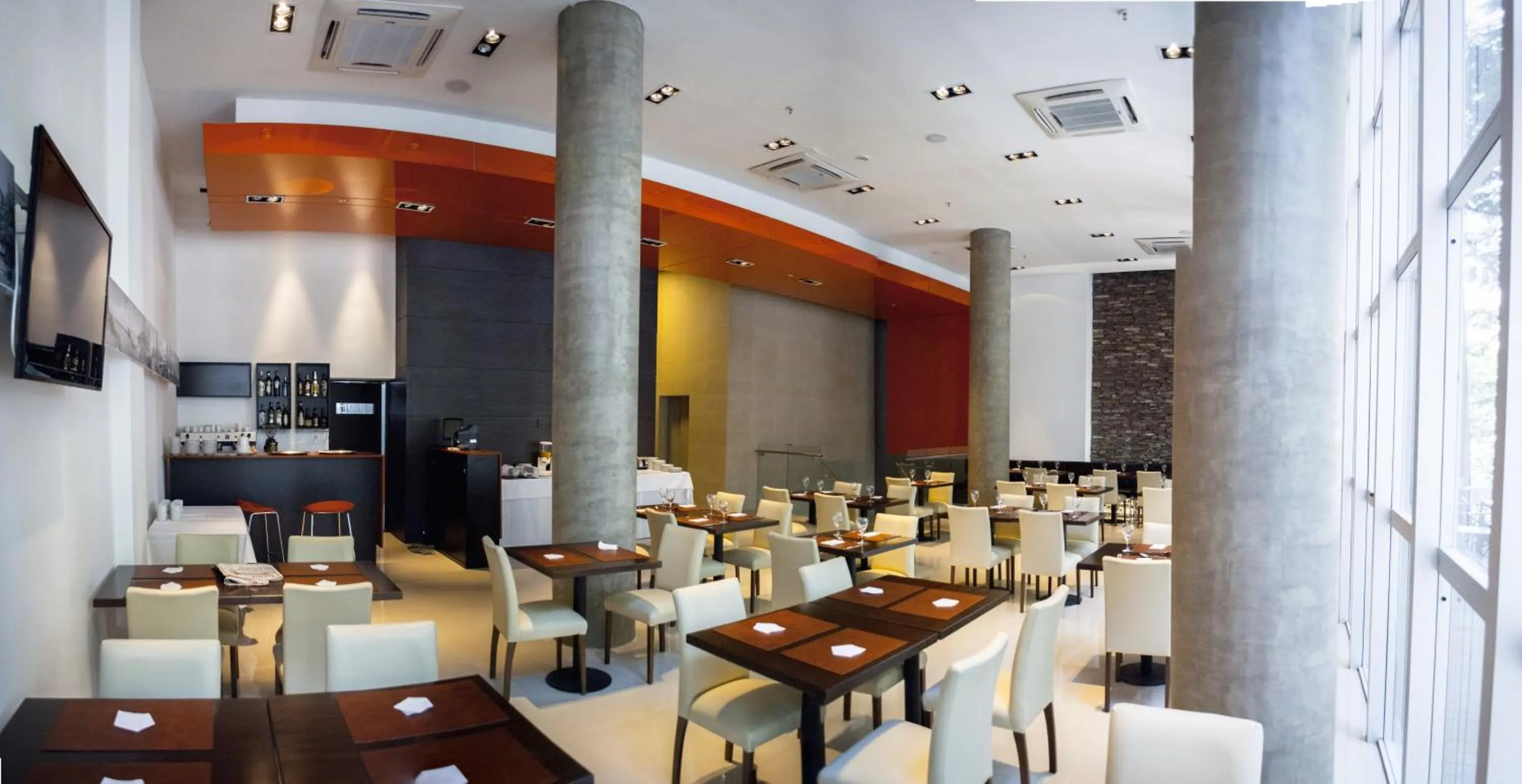 Restaurant/places to eat in Amérian Rosario