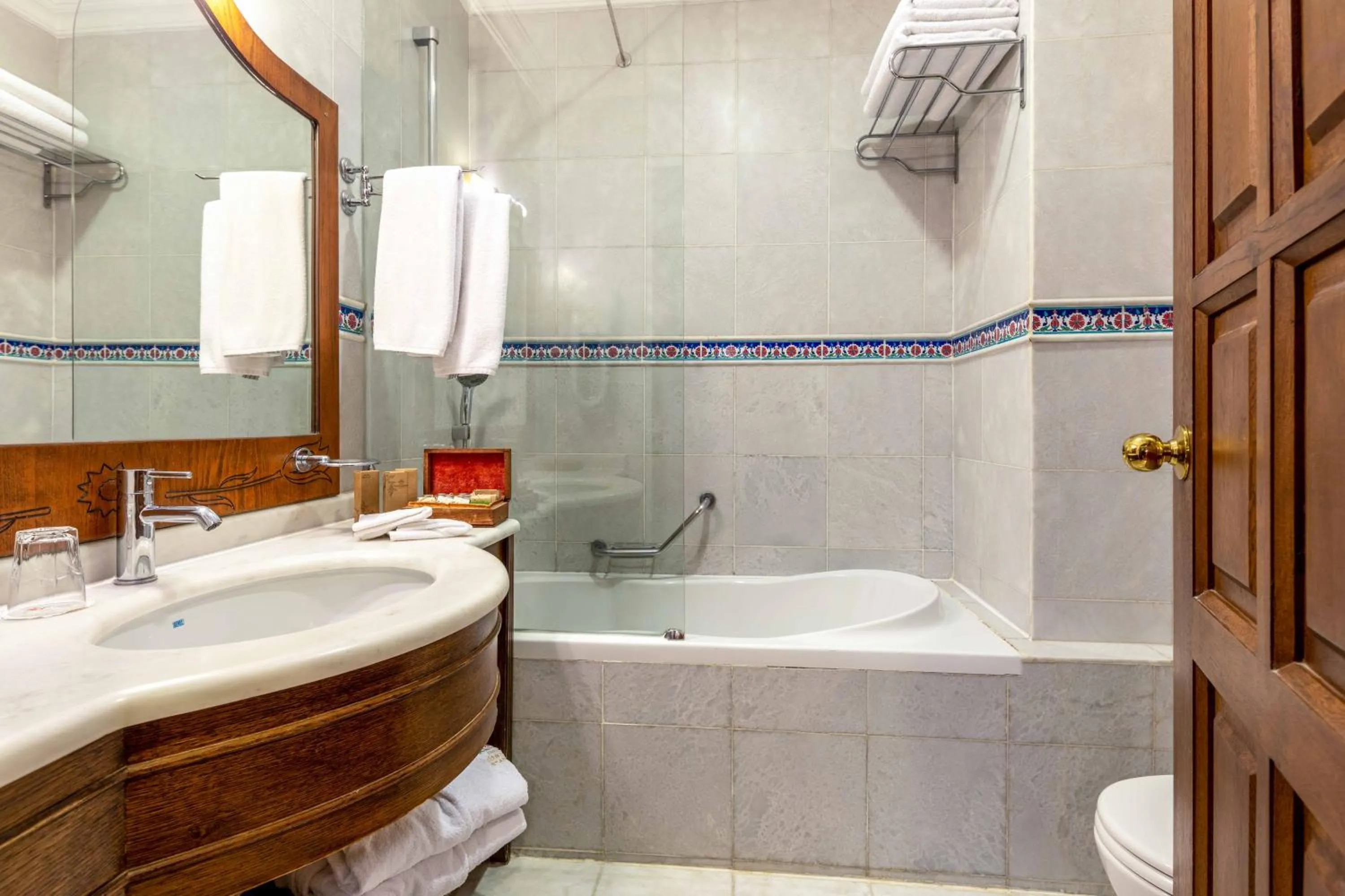 Hotel Sultanhan - Special Category