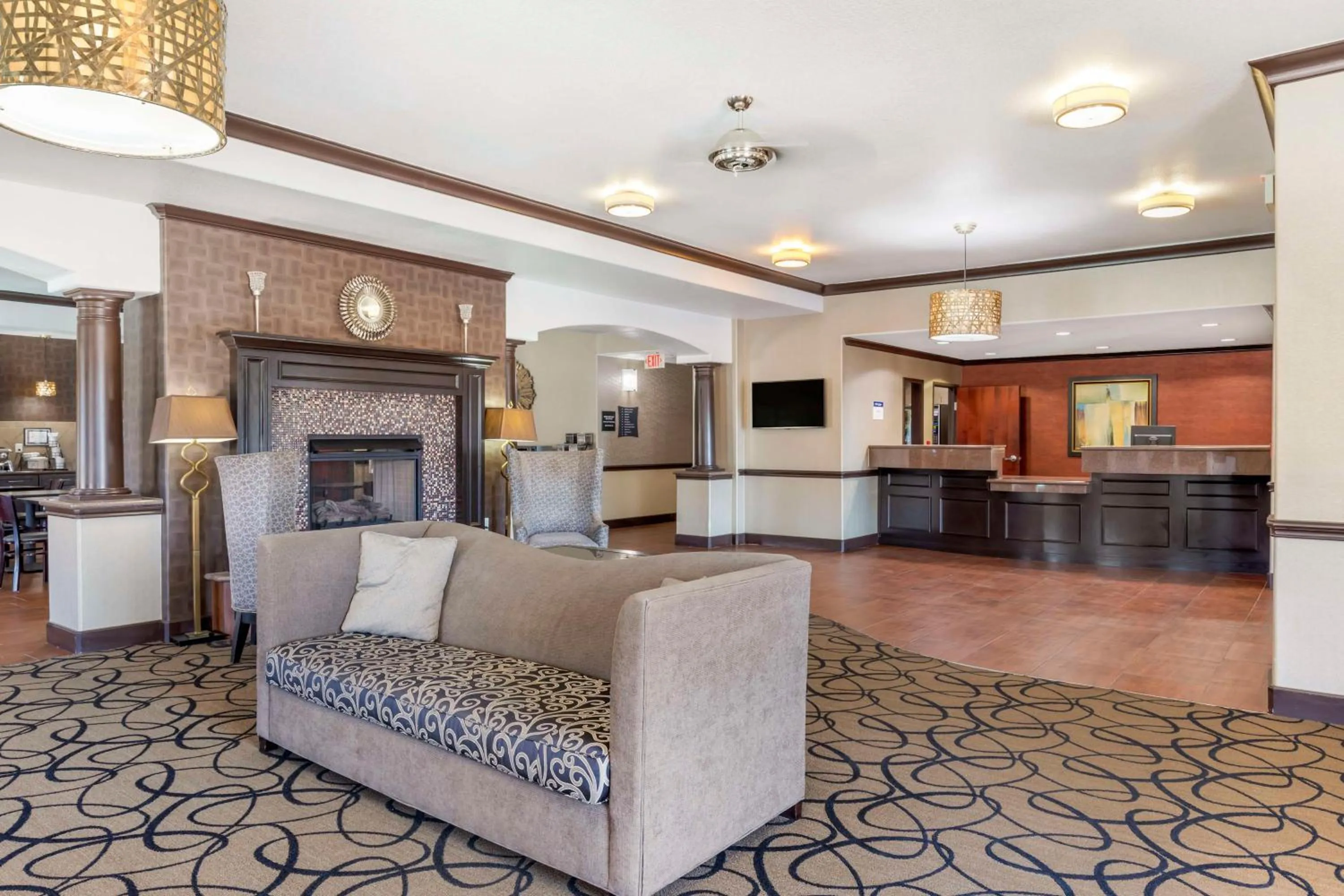 Lobby or reception in Best Western Plus Classic Inn and Suites
