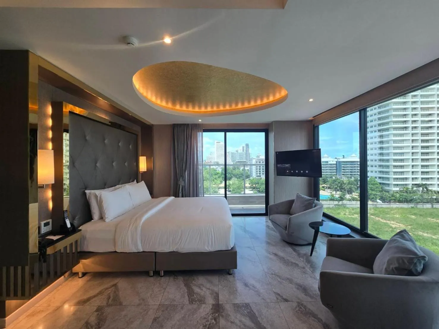 Bedroom, Bed in THE TJ HOTEL Pattaya