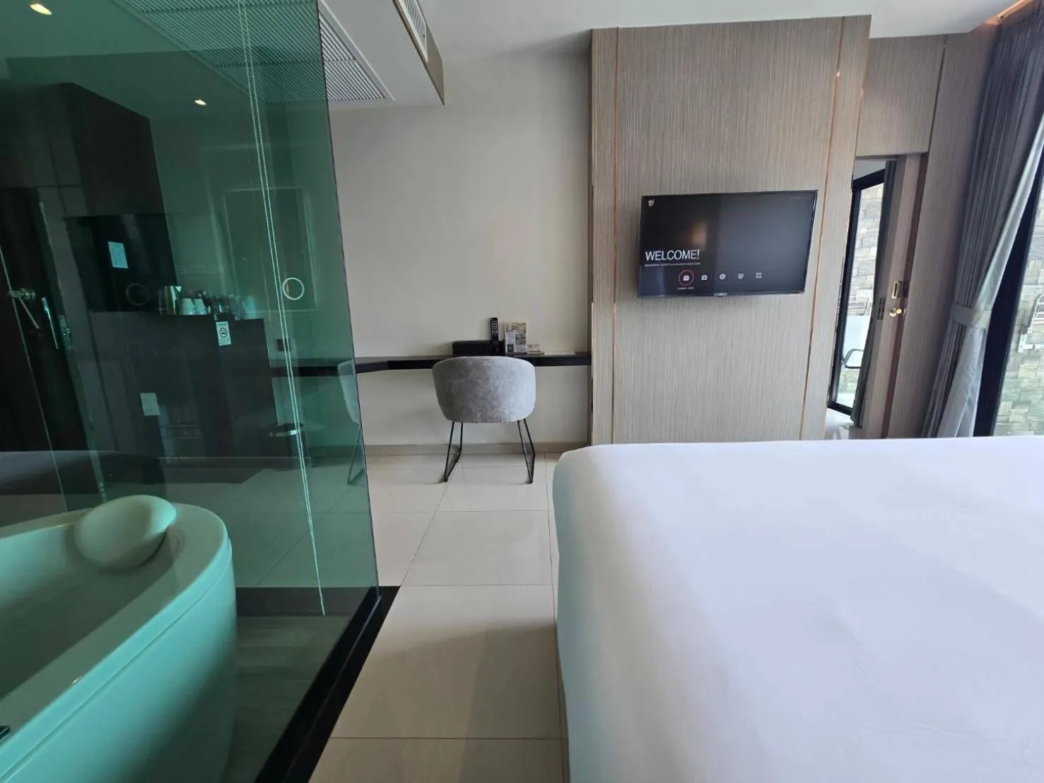 Bedroom, Bed in THE TJ HOTEL Pattaya