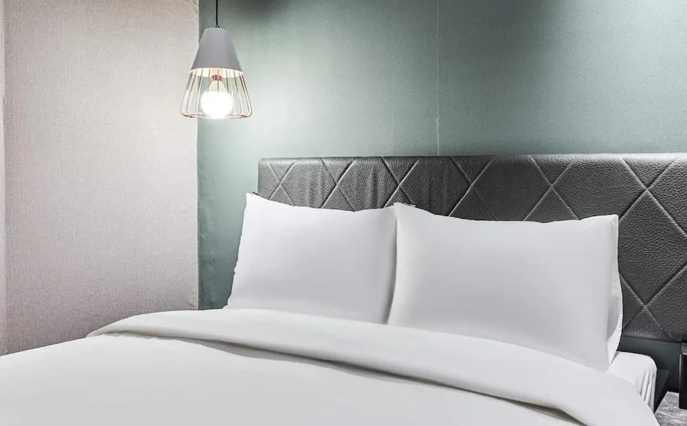 Bed in Hotel WO Yongsan Station