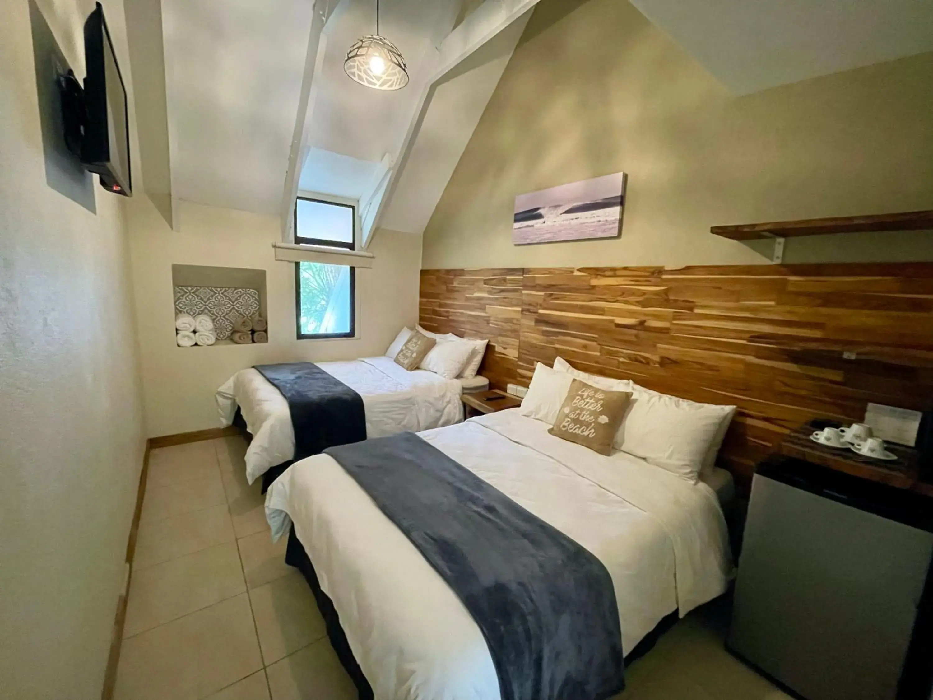 Manglar Double Room 2 Queen Beds in Hotel El Manglar y Cantarana Manglar Double Room 2 Queen Beds in Hotel El Manglar y Cantarana