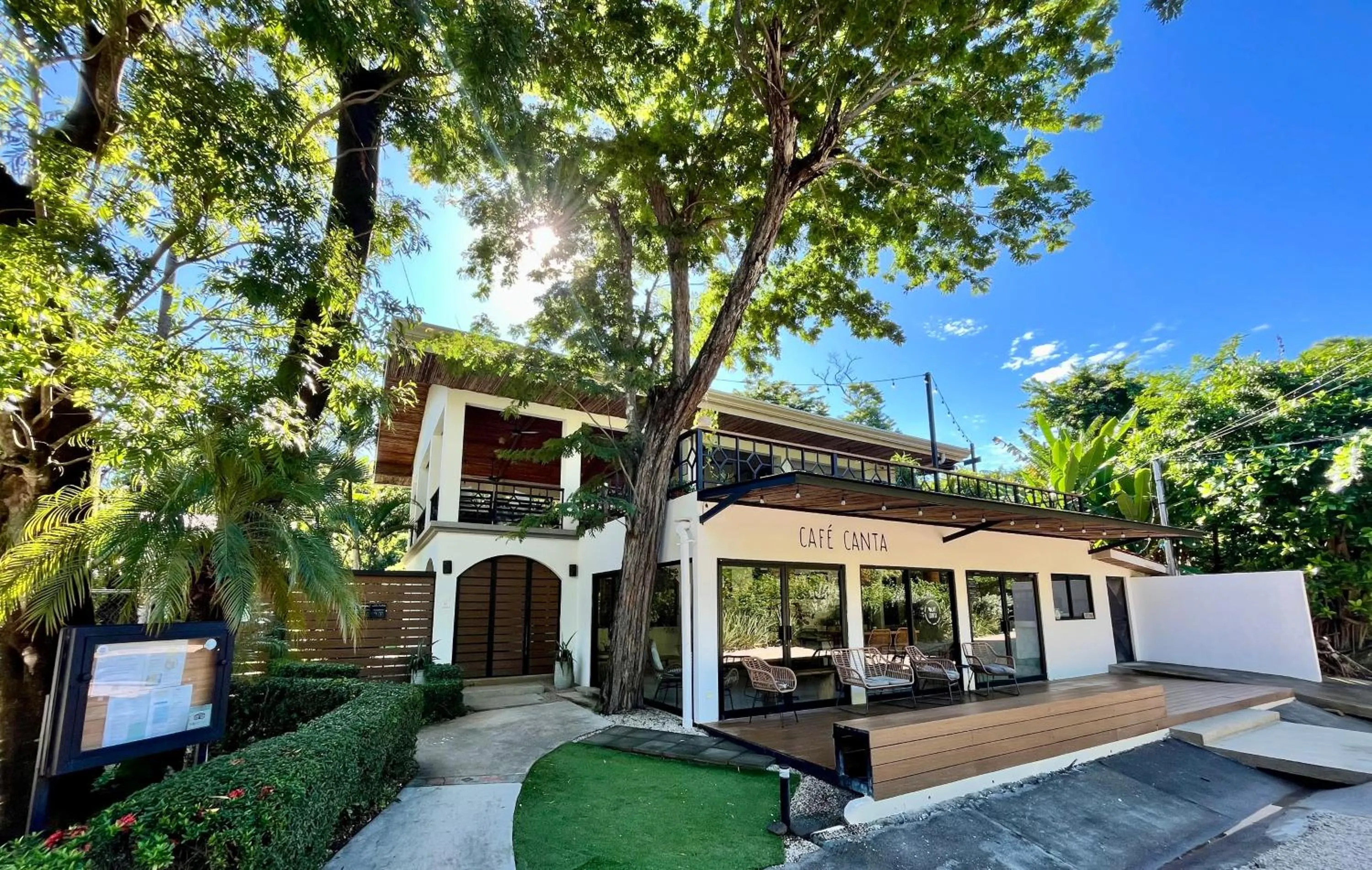 Restaurant/places to eat in Hotel El Manglar y Cantarana