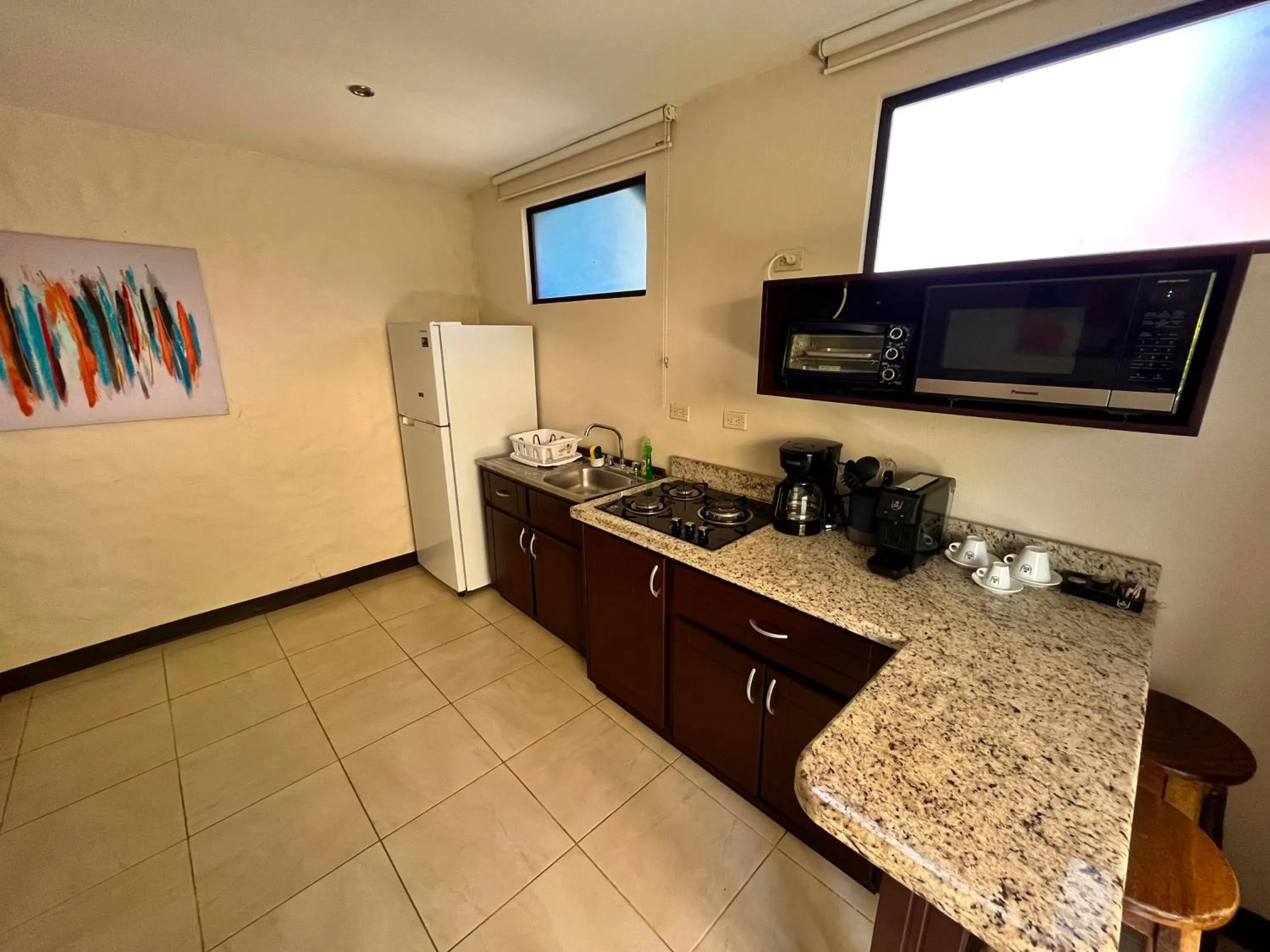 Kitchen or kitchenette in Hotel El Manglar y Cantarana