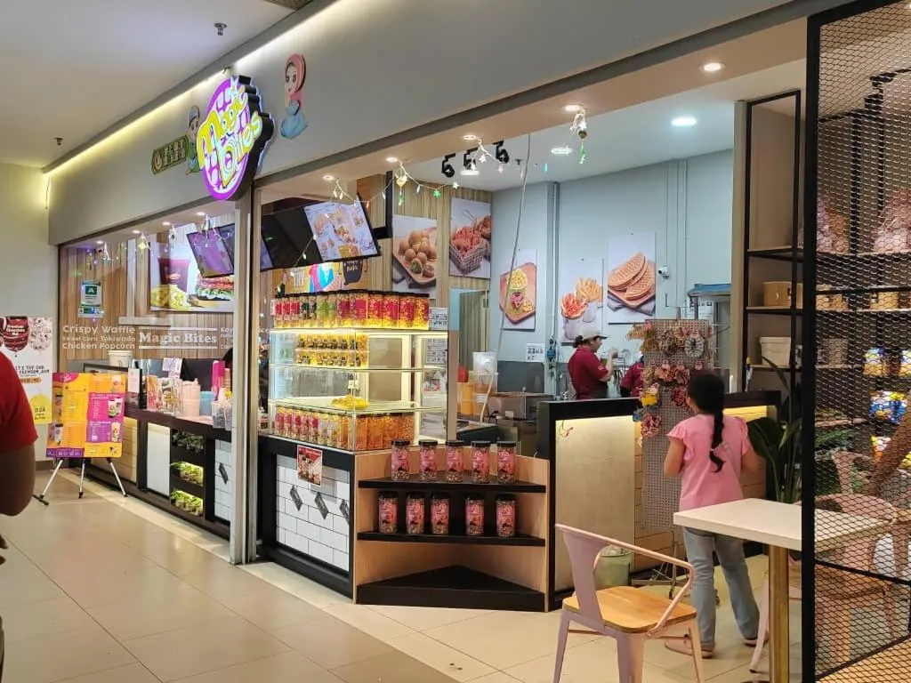 Shopping Area in LI HUA HOTEL , BINTULU SENTRAL