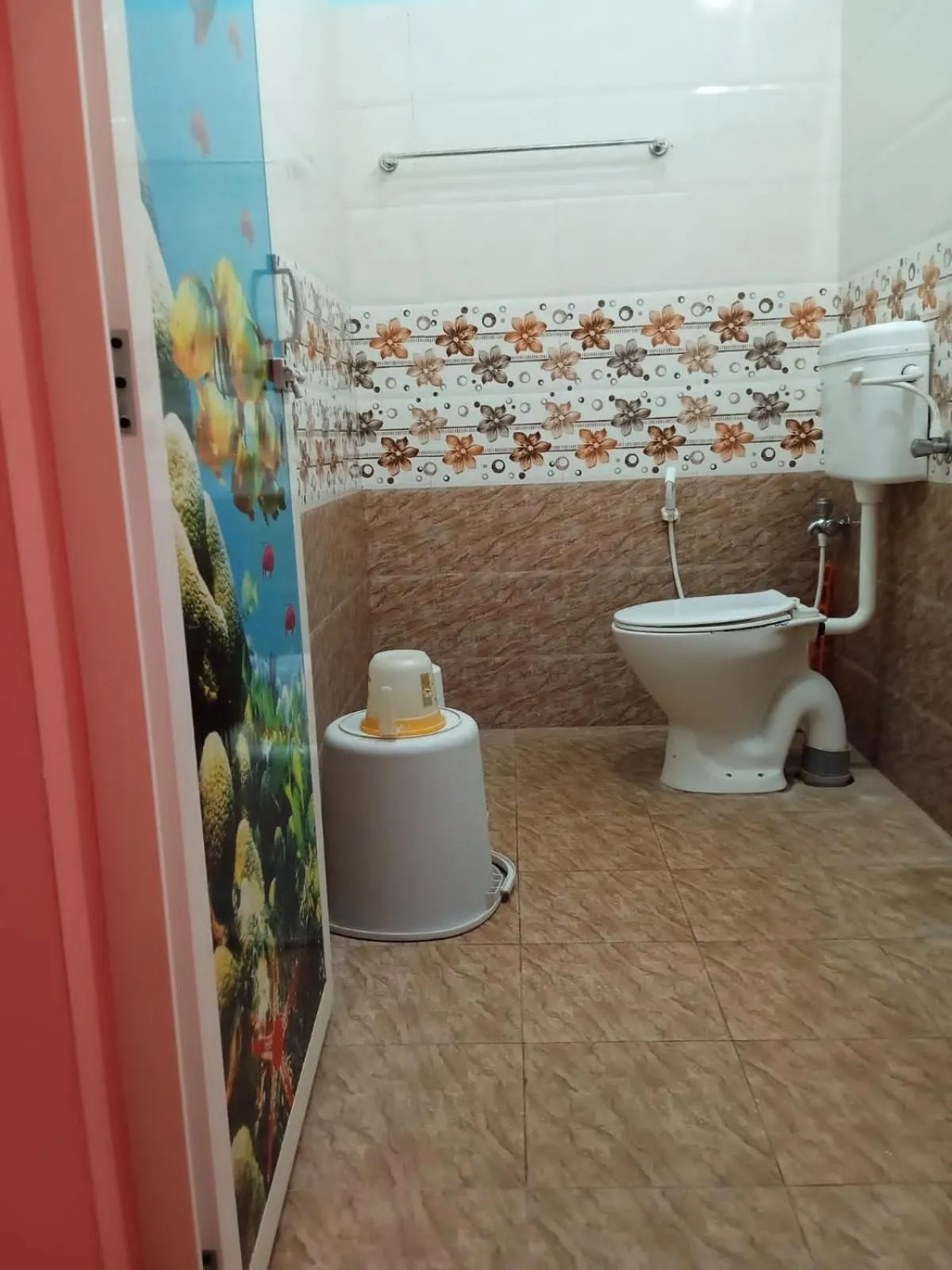 Toilet in Paradise Forest Resort