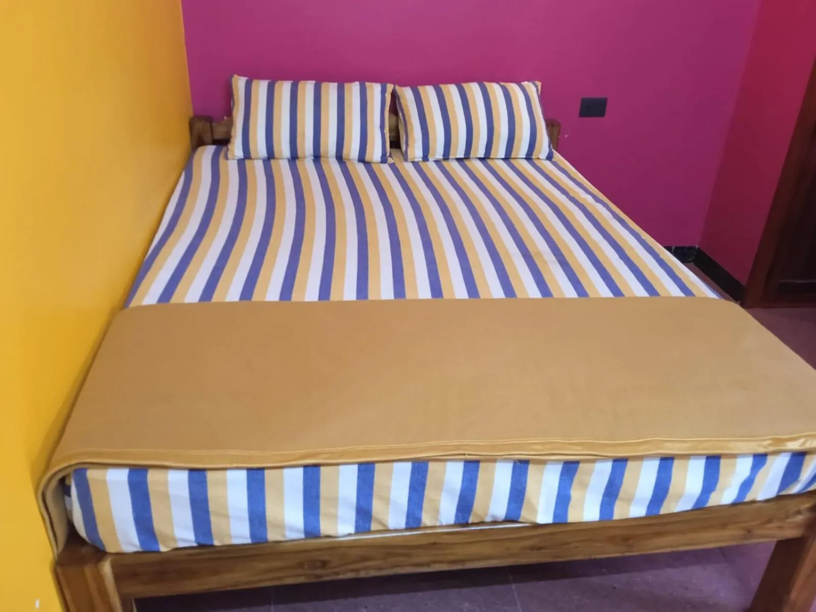 Bed in Paradise Forest Resort