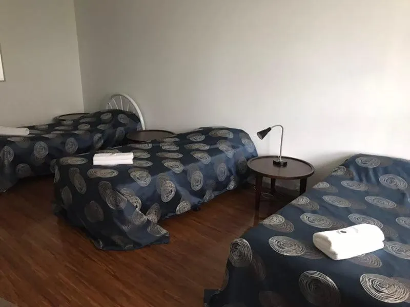 Beaconsfield Lodge Motel