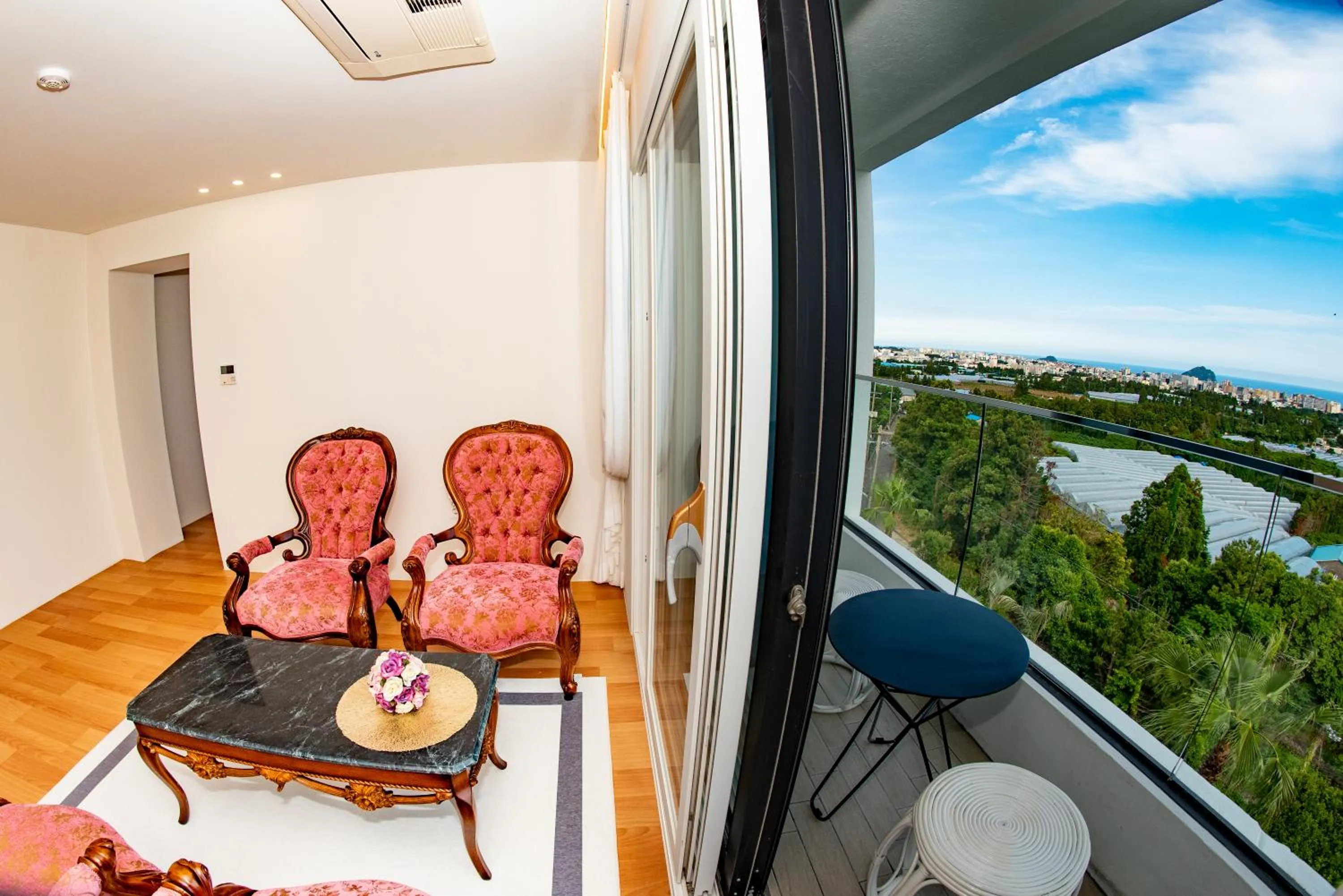 Jeju BunkerHotel&Resort