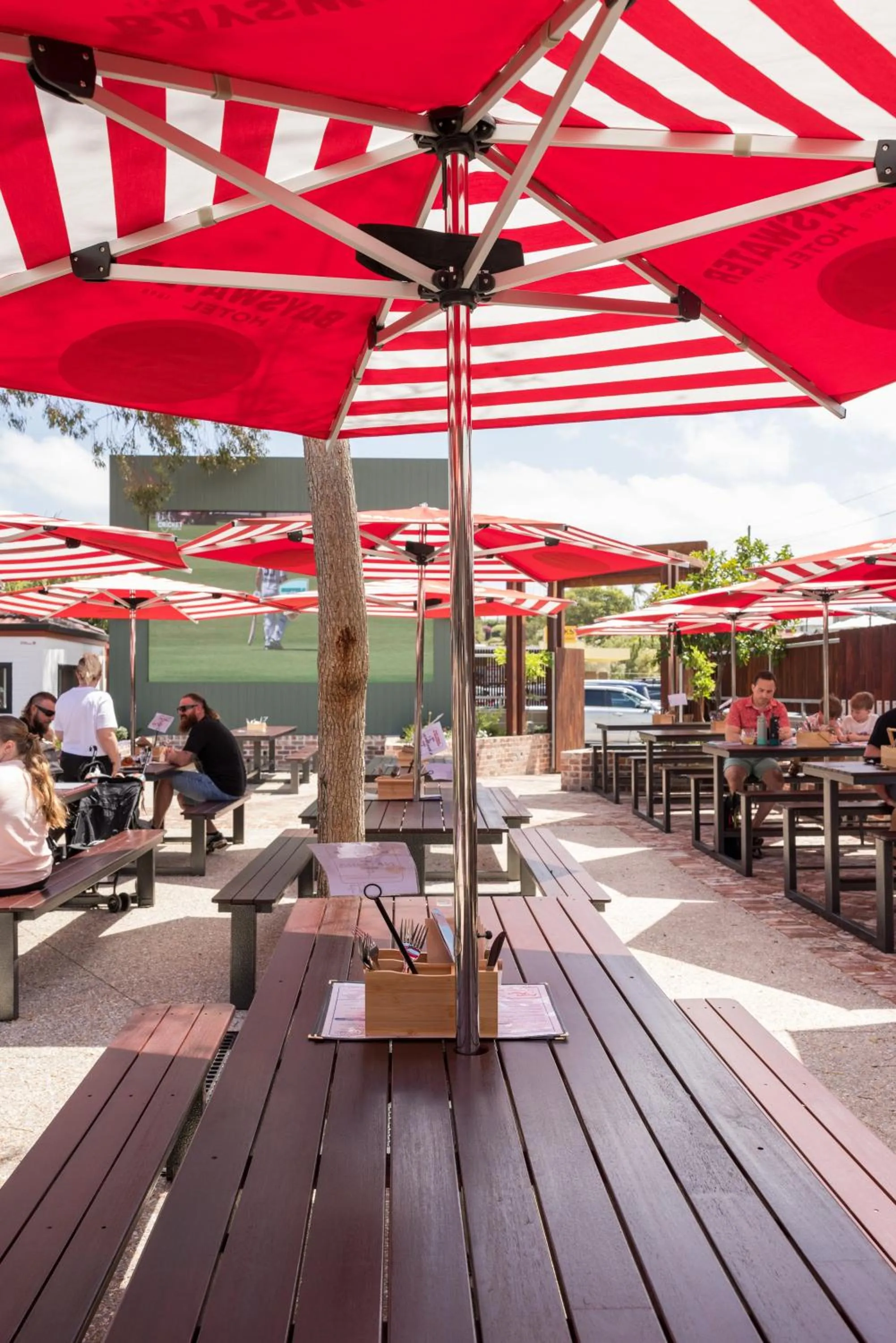 Property building in Quality Hotel Bayswater