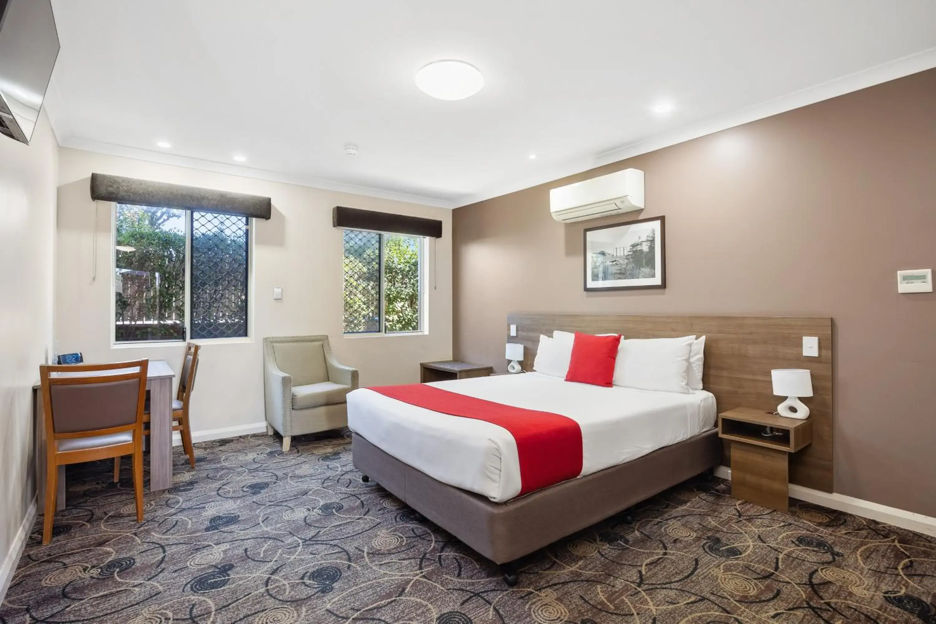 Premier Family Room in Quality Hotel Bayswater Premier Family Room in Quality Hotel Bayswater