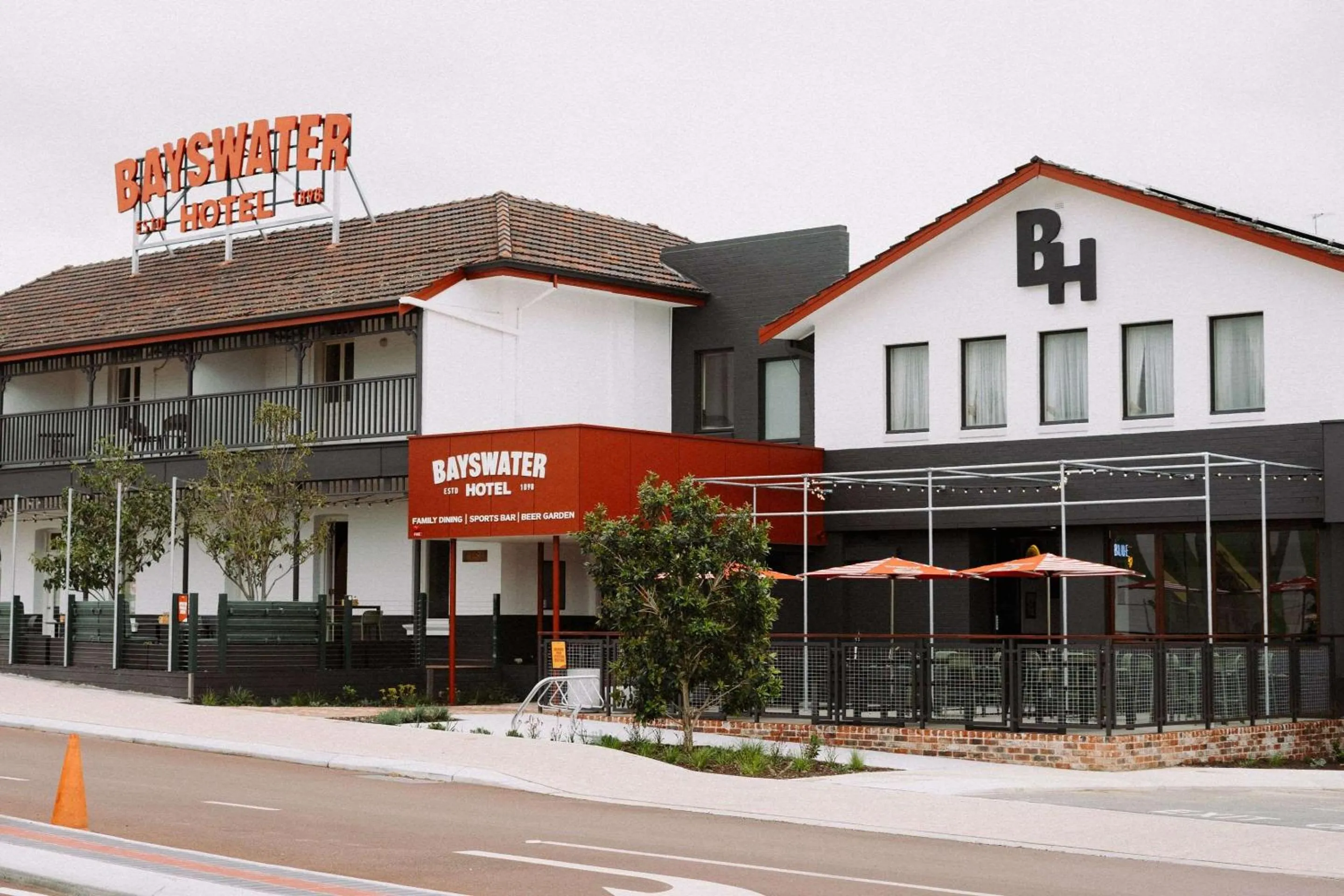 Property building in Quality Hotel Bayswater