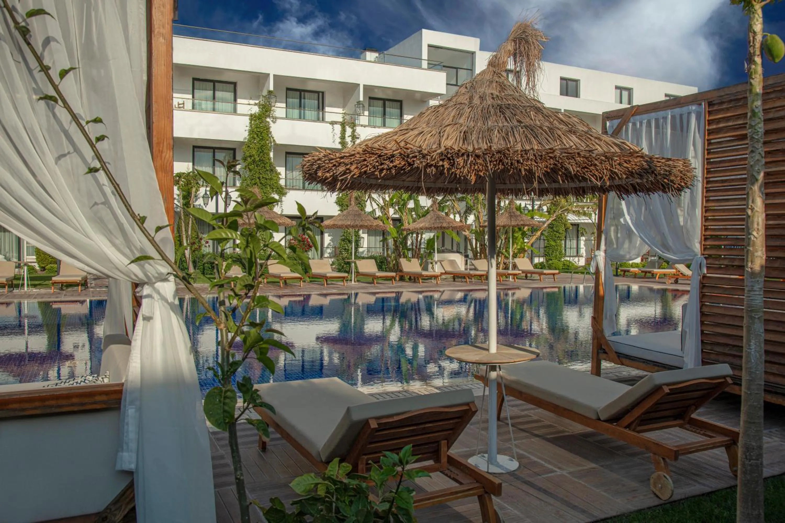 Property building in Palmonte Suites Hotel & SPA