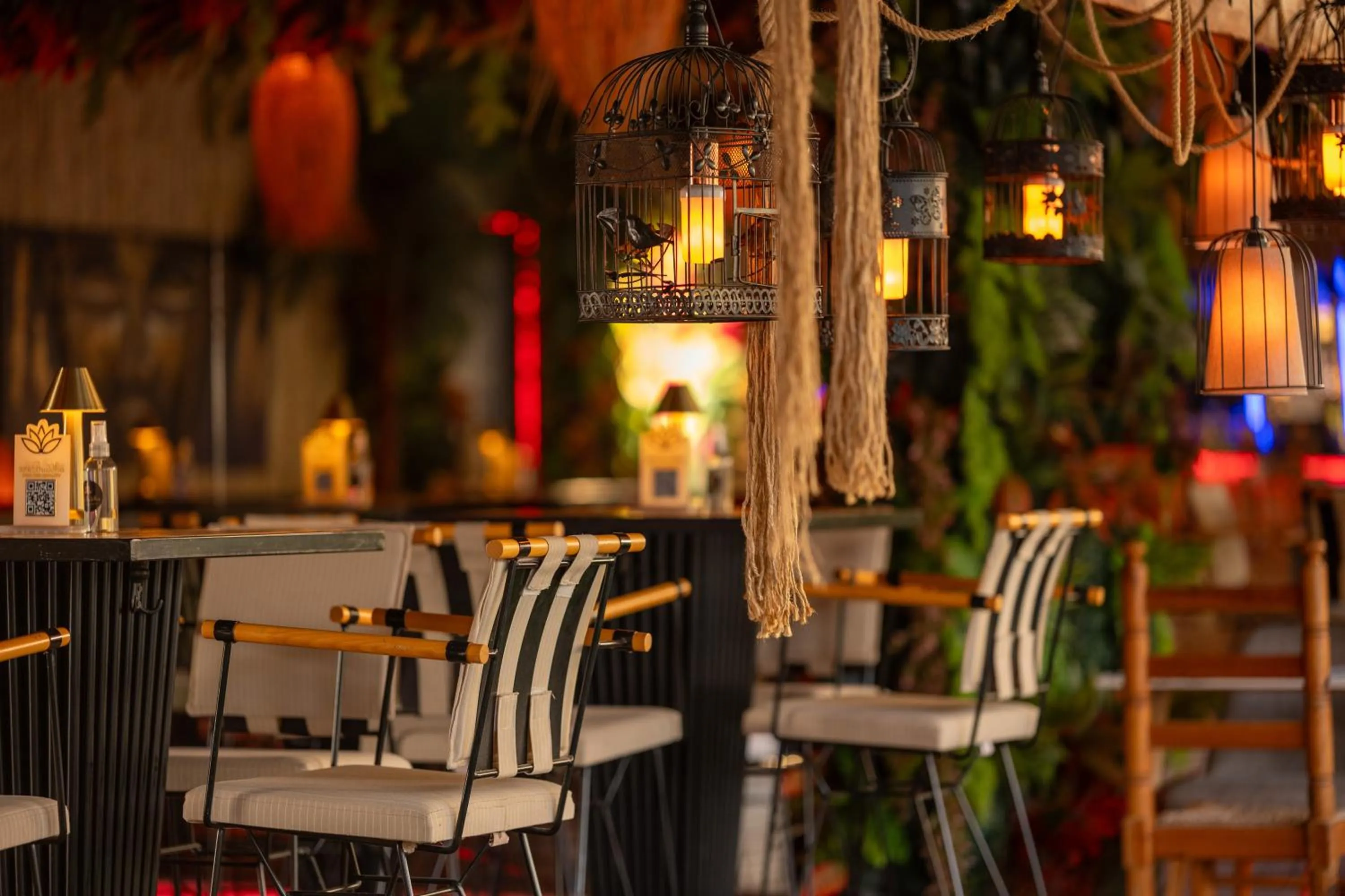 Restaurant/places to eat in Palmonte Suites Hotel & SPA